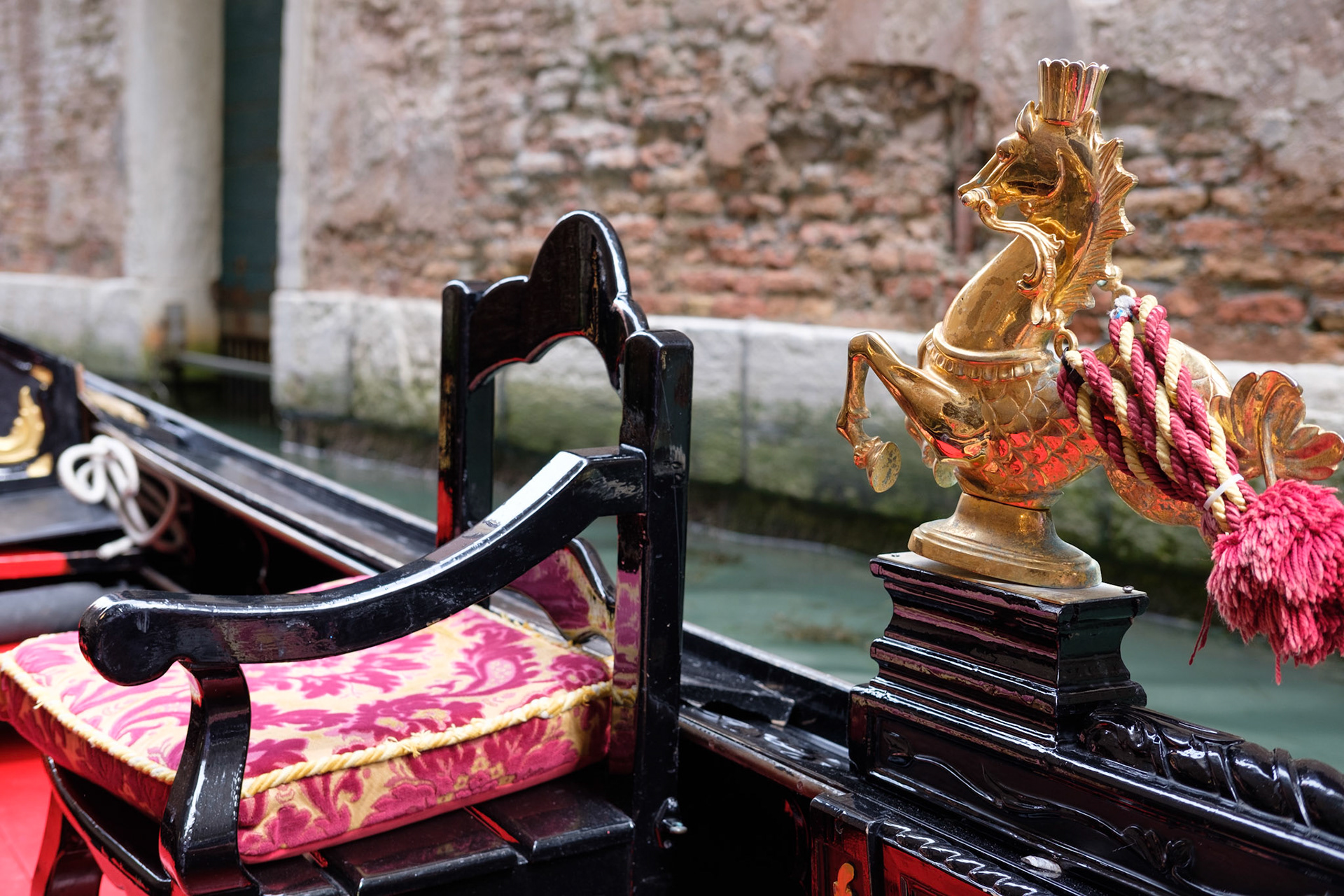 Gondola details