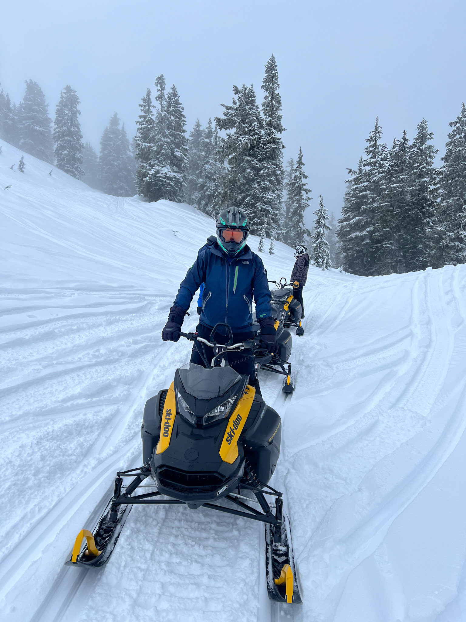 Snowmobile tour