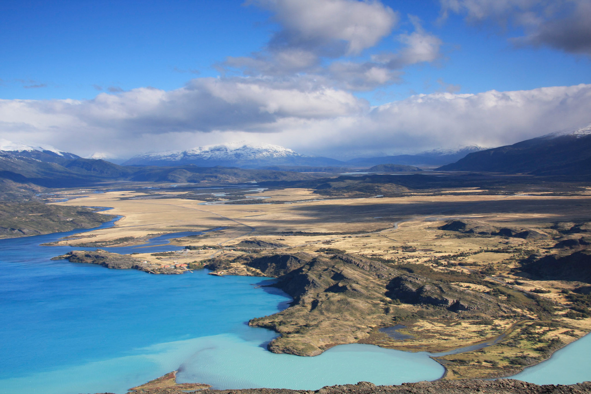 Lago Toro and pampas