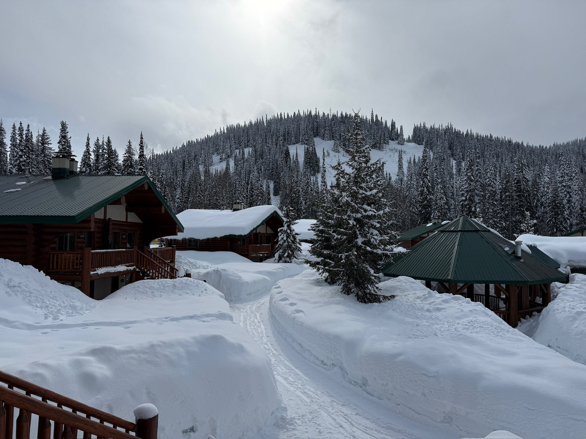 Bell 2 Lodge