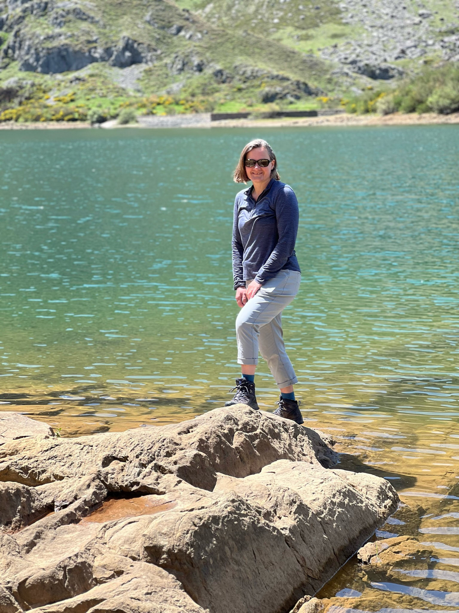 Sue at Lago el Valle