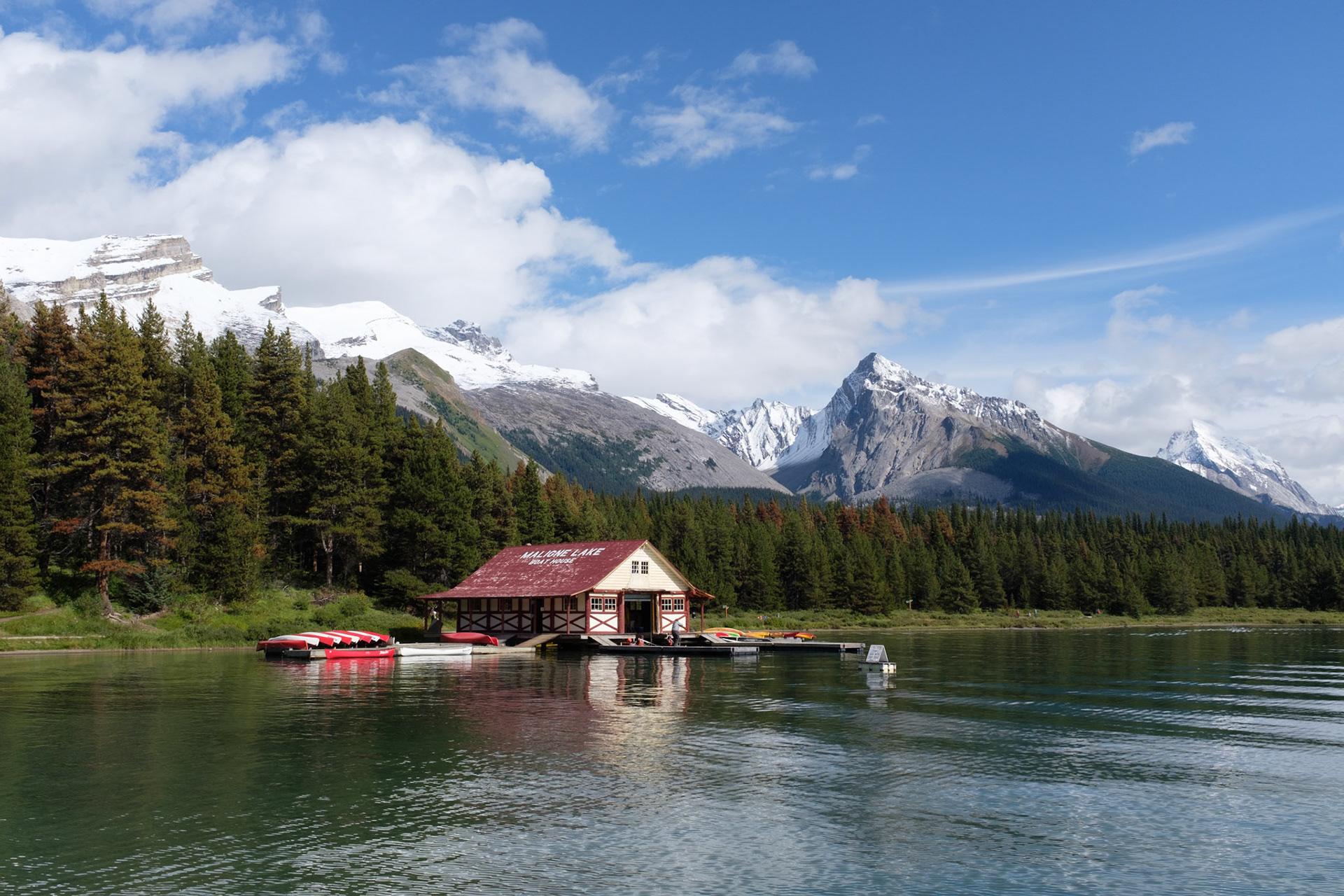 Maligne Lake