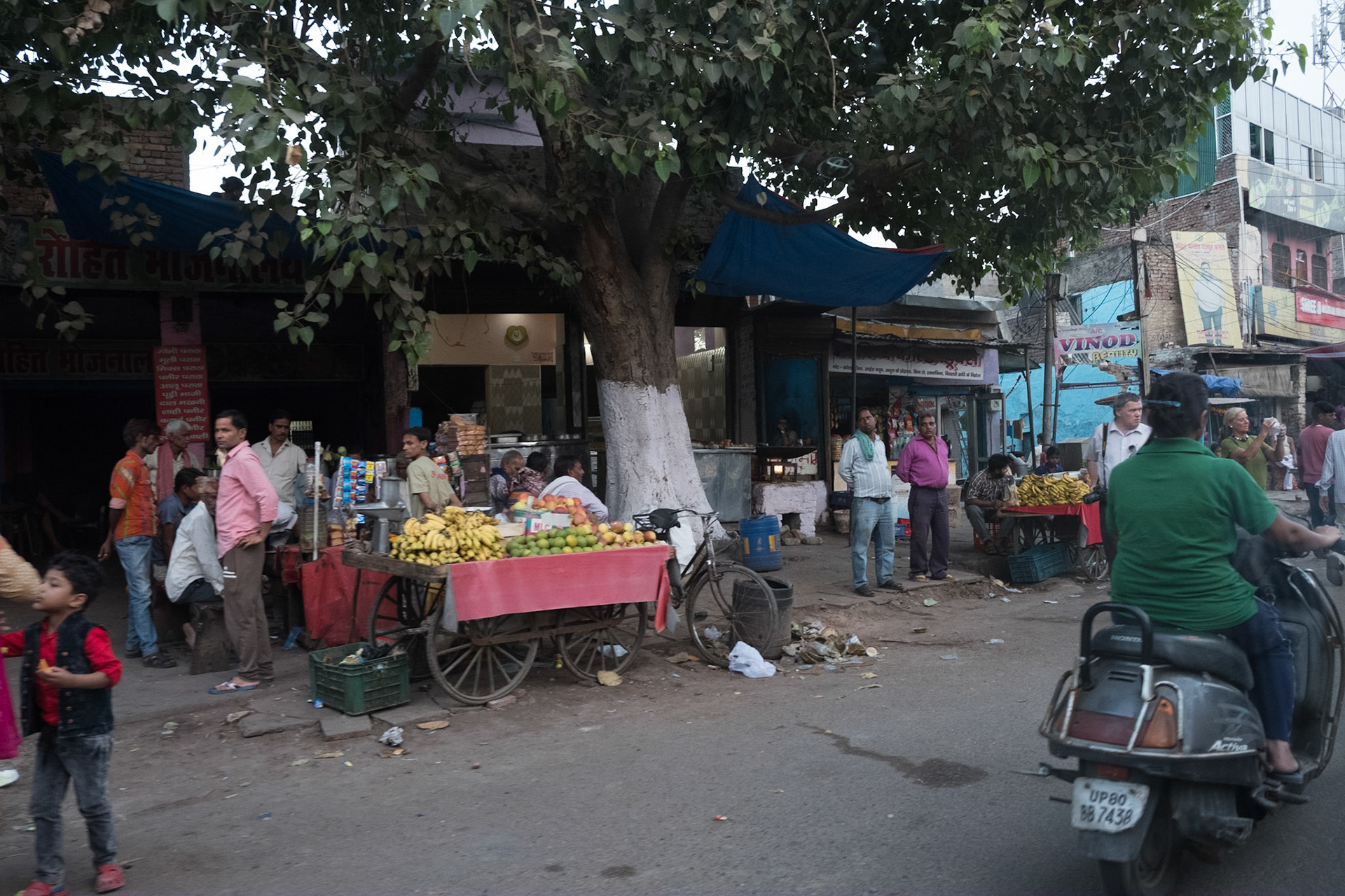 Indian life, Agra