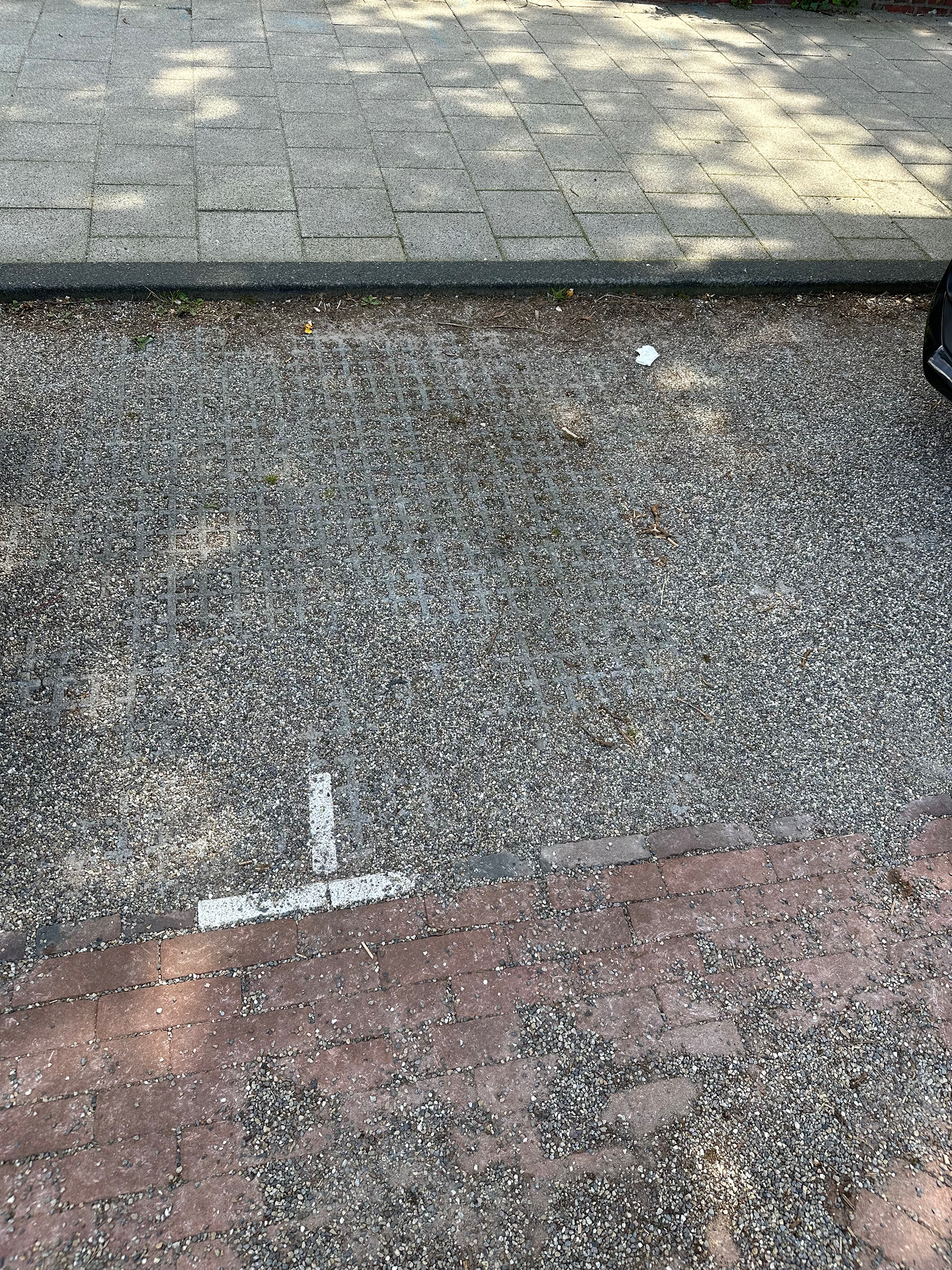 Juni 2024: Goed gevonden oplossing voor infiltratie in de parkeervakken door ontwerpers na mij