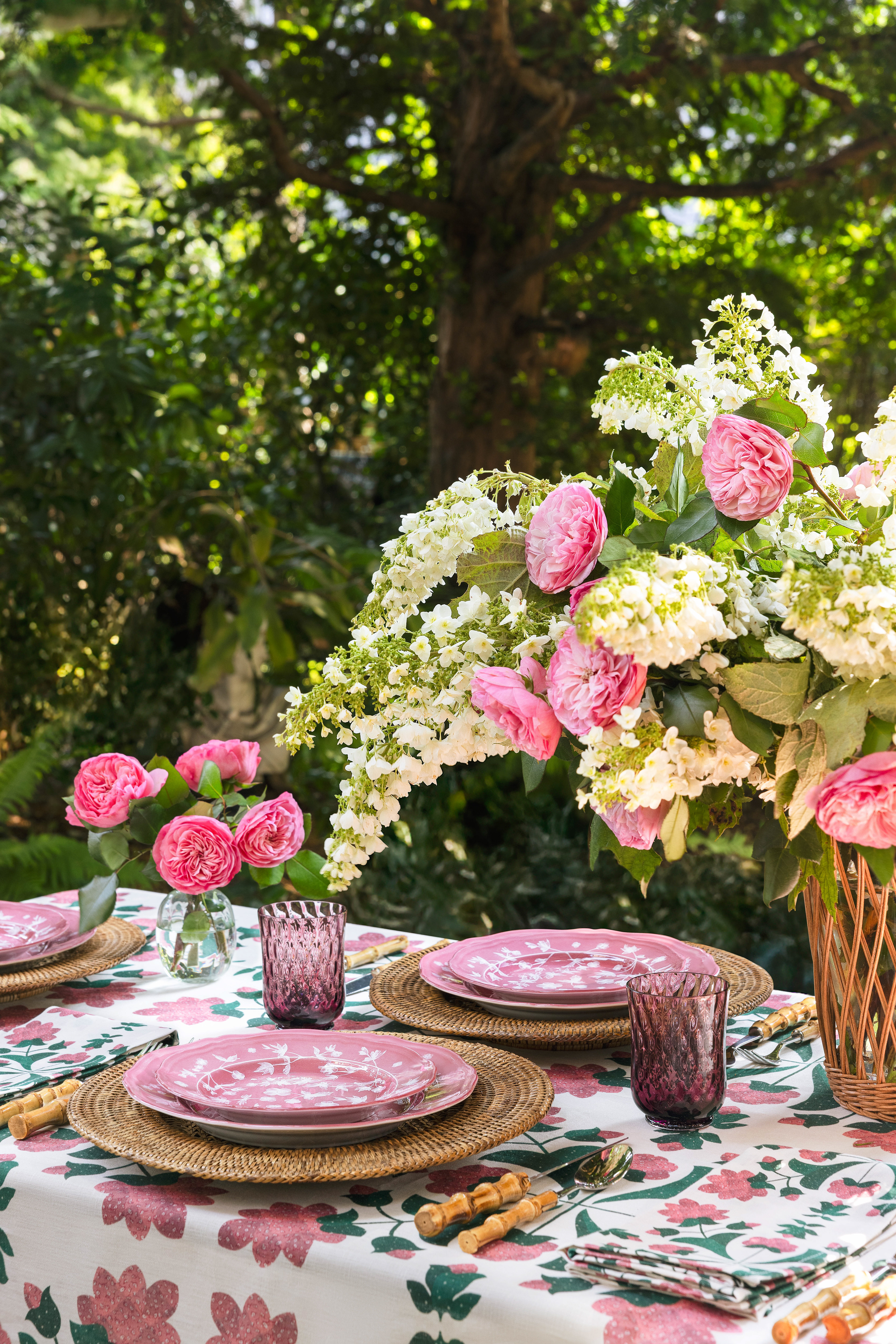 Kimberly Power Creative Cabana Garden Tablesetting, Photographed by Hayley Ellen Day