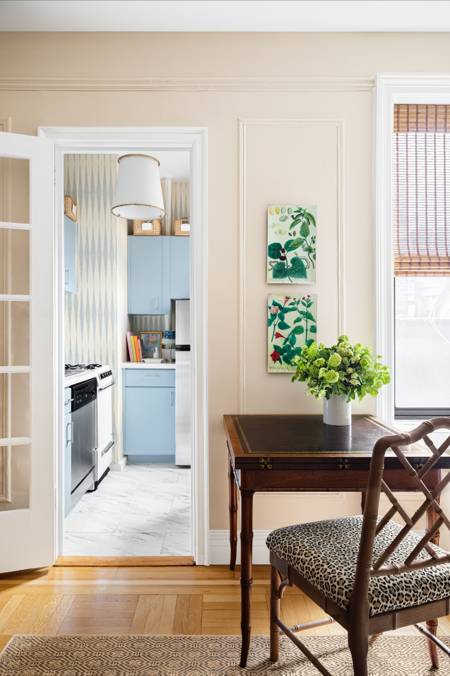 Editorial shoot for Chrissy Ritter LLC, Featured in Flower Magazine July 2023. Photographed by Brittany Ambridge.