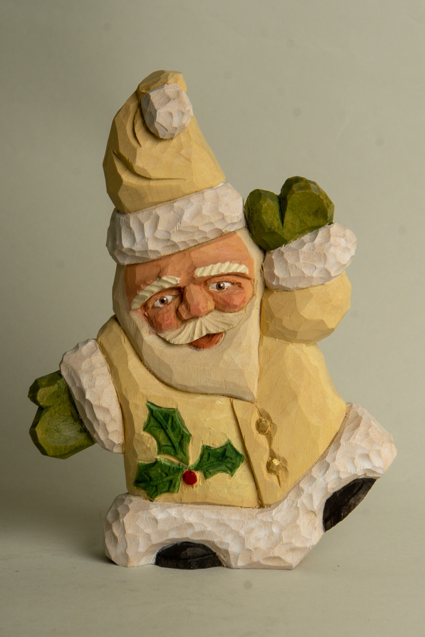 1028 Cream Dancing Santa -- 5 1/2 inches talkk --$70