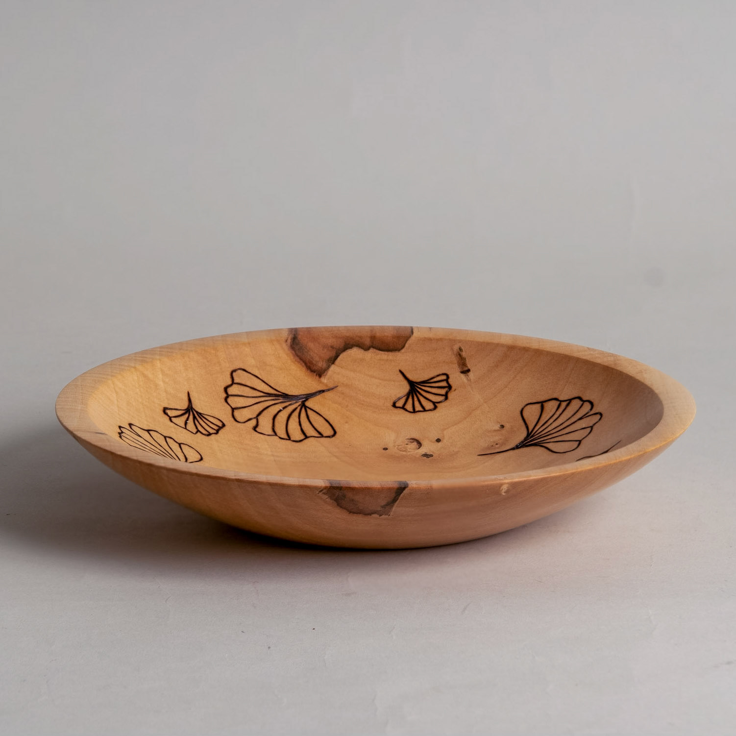 1602 Maple Bowl 7.75x1.5