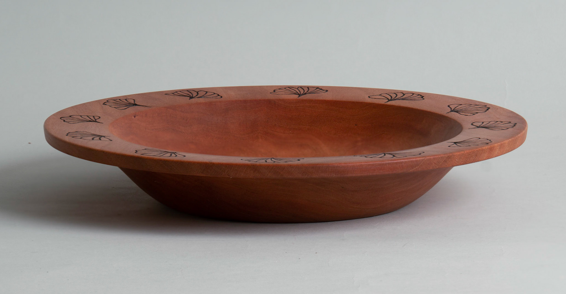 1606 Cherry Bowl with Ginko Leaves 11x2