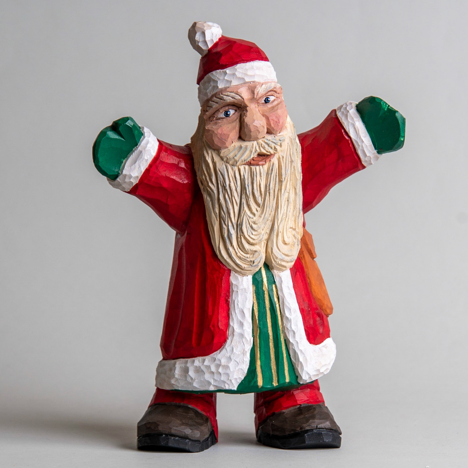 1523-Santa w/outstretched arms-8.5in-$135