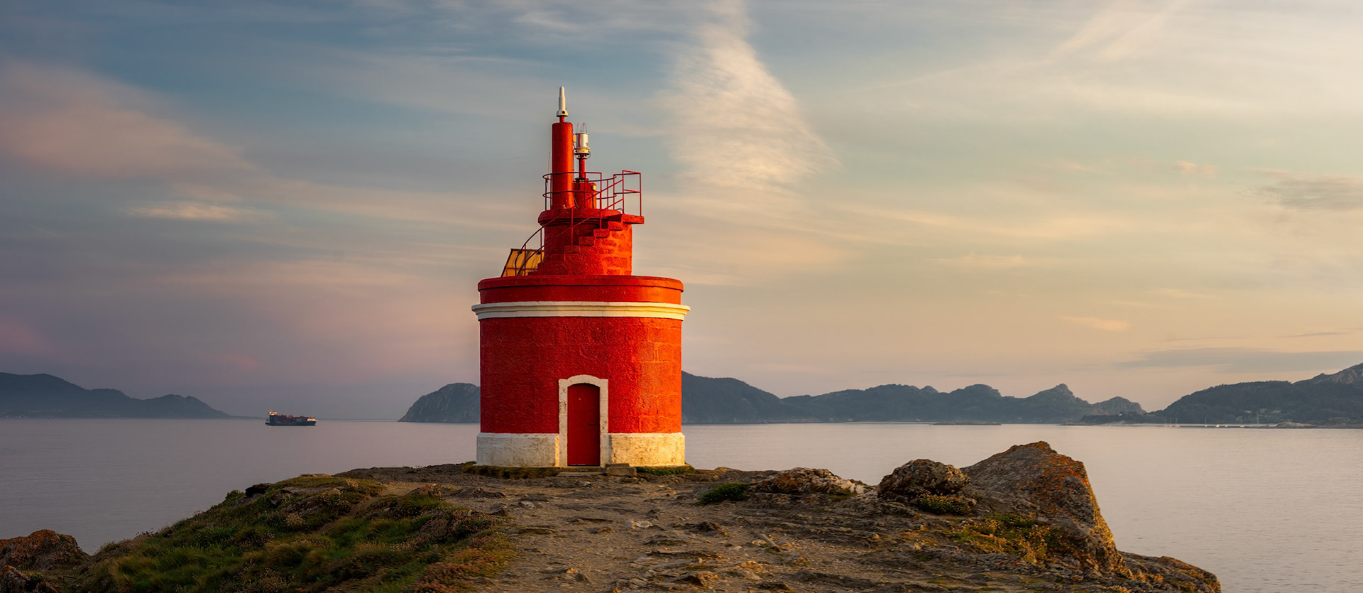 LIGHTHOUSE panorama