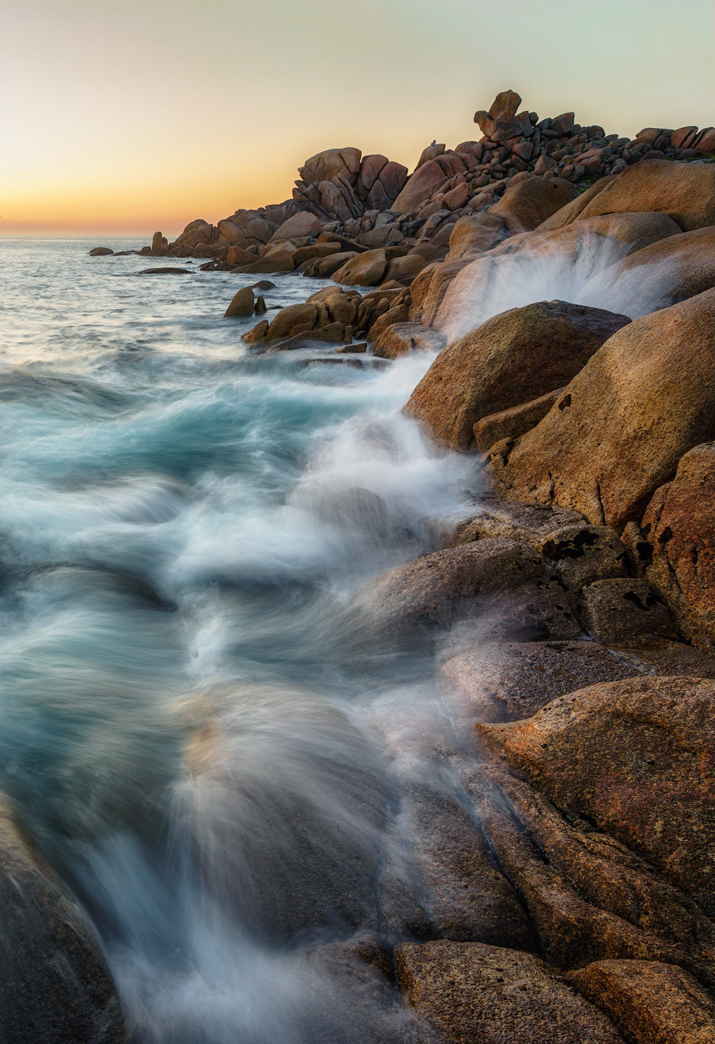SUNSET WAVE vertical crop