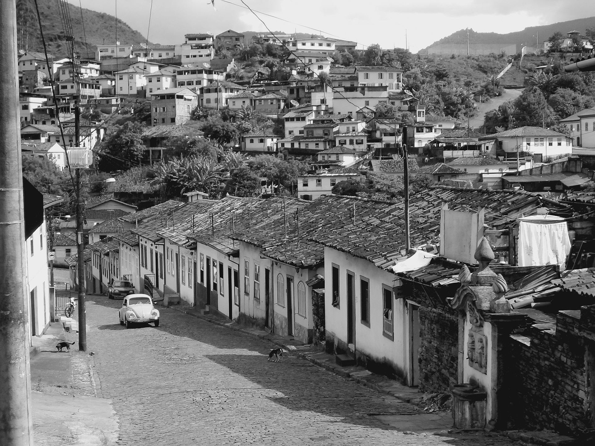 Old Cox VW, Brésil (2005). 15 tirages 30x40cm, papier Fine Art Prestige RAG Baryta, sous cadre noir