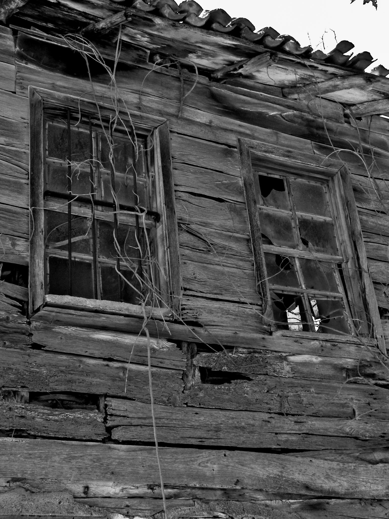 Ghost, Turquie, 2011, 15 tirages 30x40cm, papier Fine Art Prestige RAG Baryta, sous cadre noir