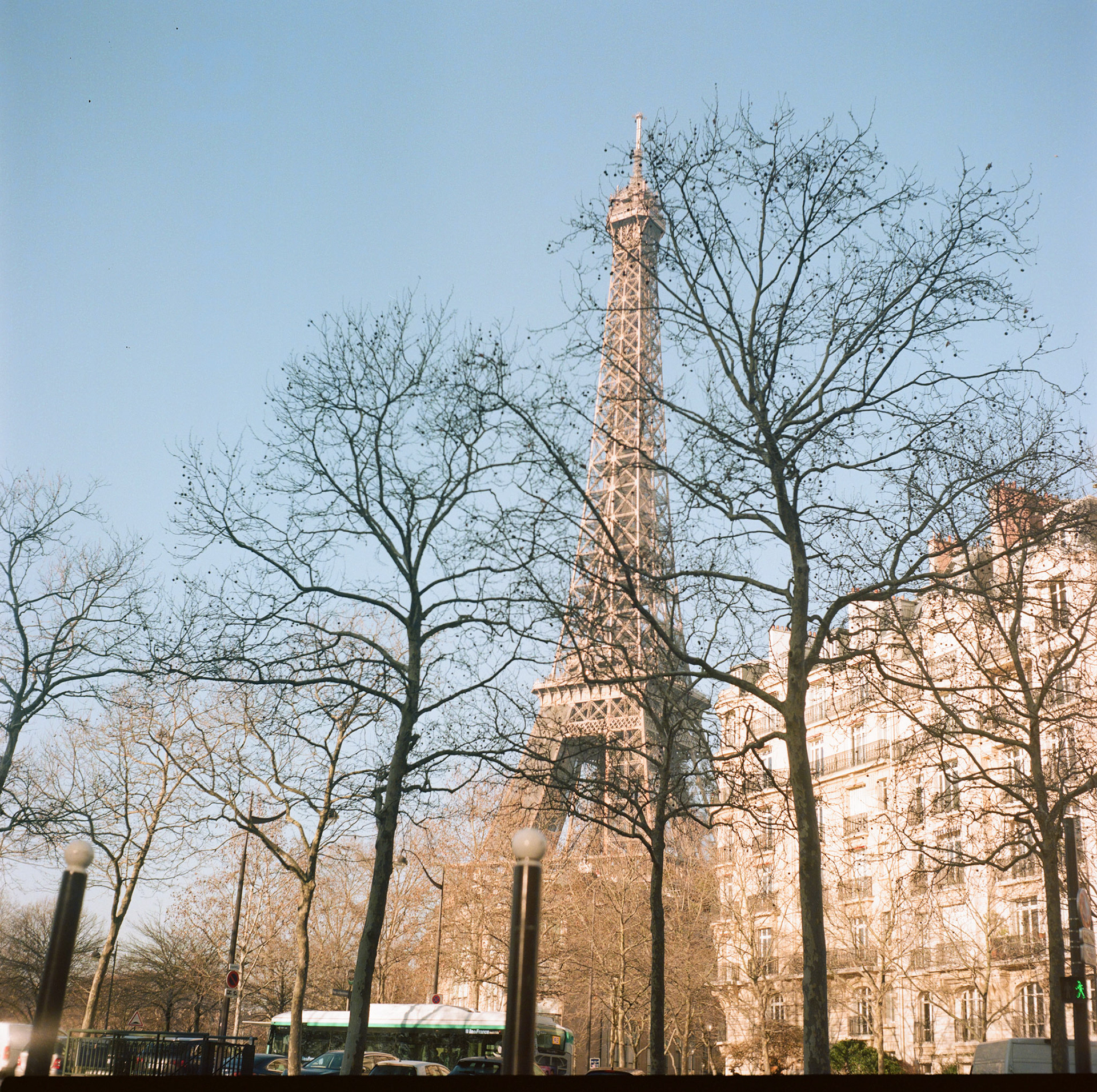 Tour Eiffel-winter, argentique YASHICA MAT 124G