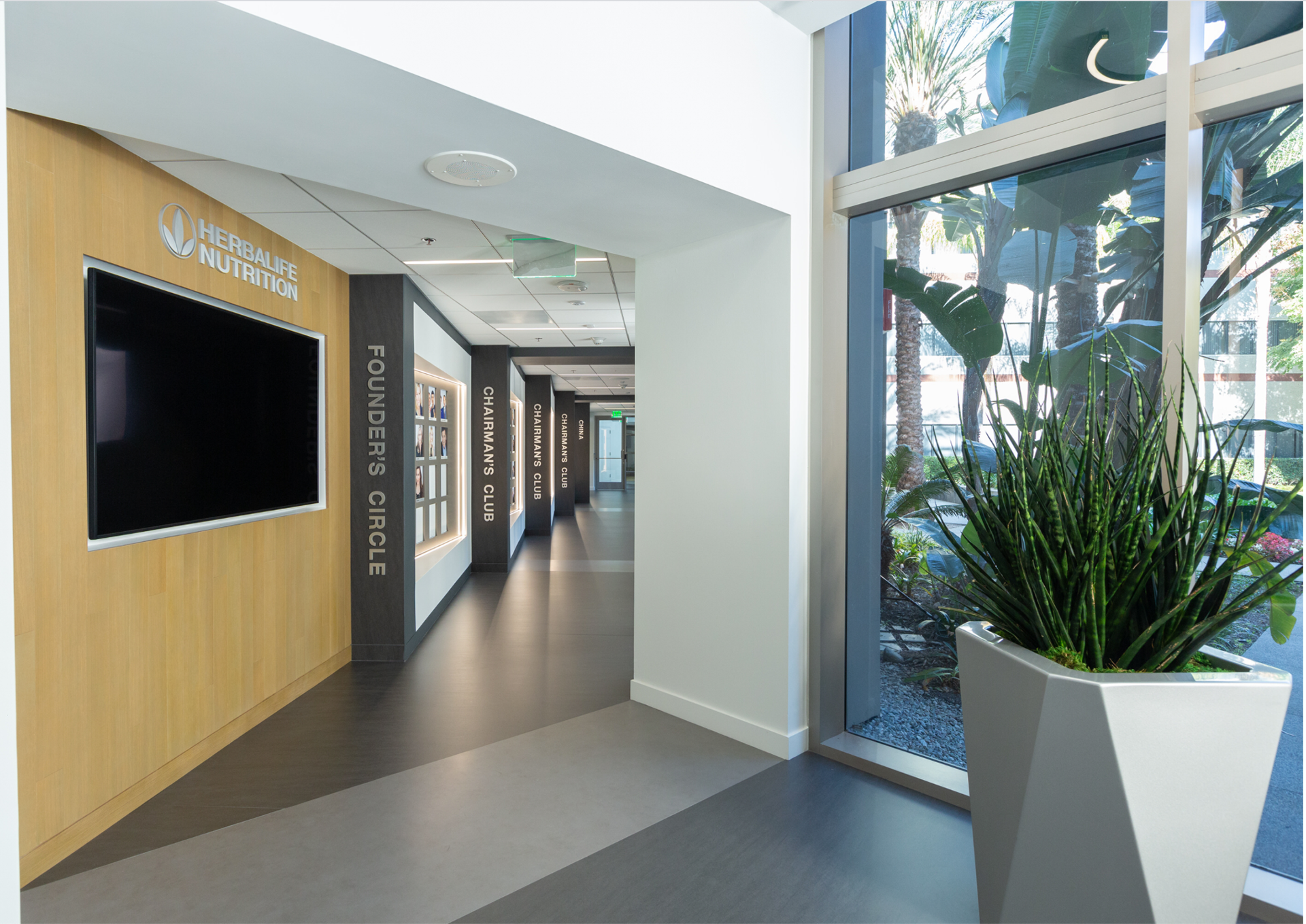 New recognition hallway