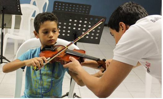 Individual lesson at El Sistema in El Salvador