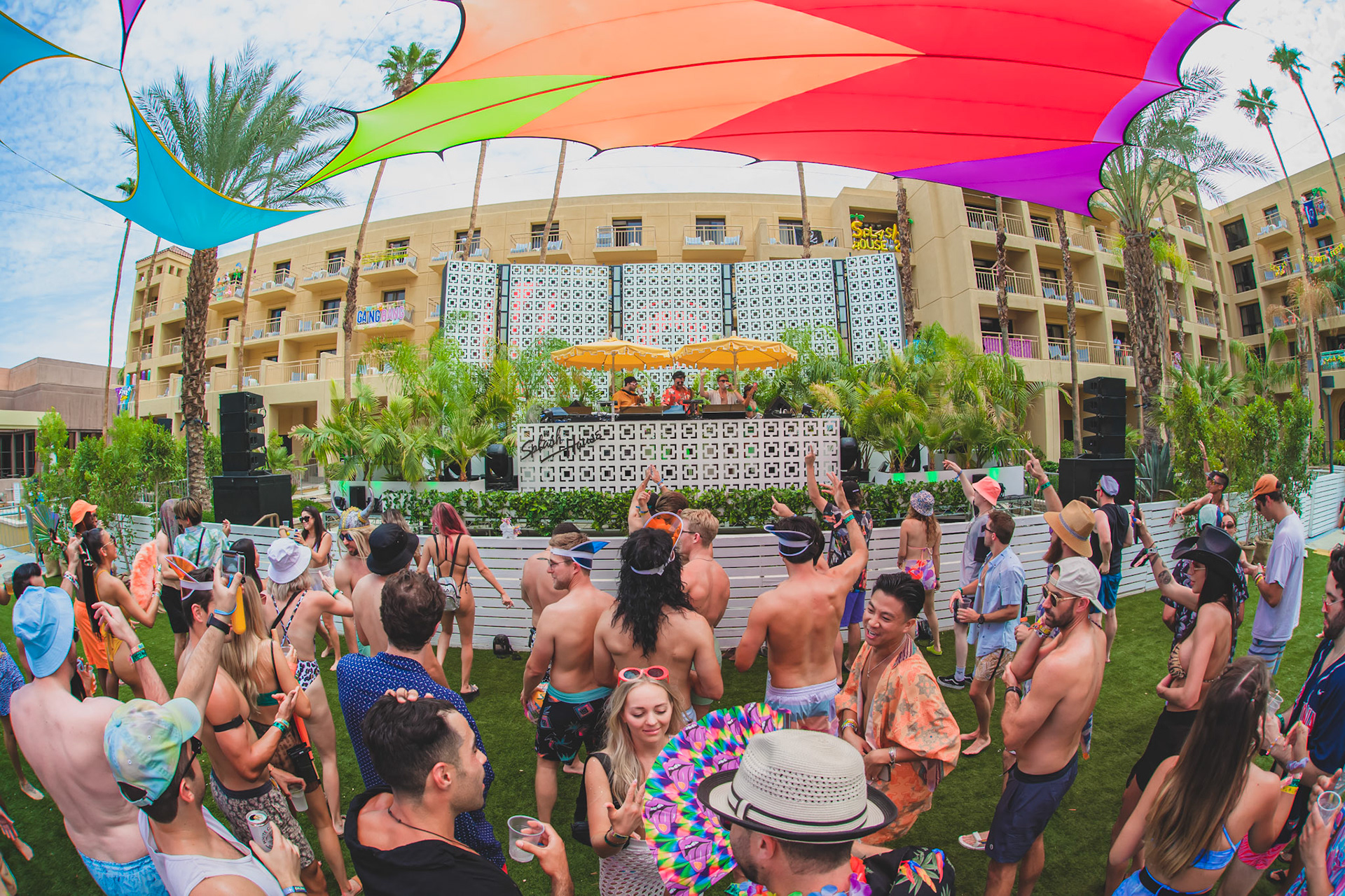 SPLASH HOUSE '21