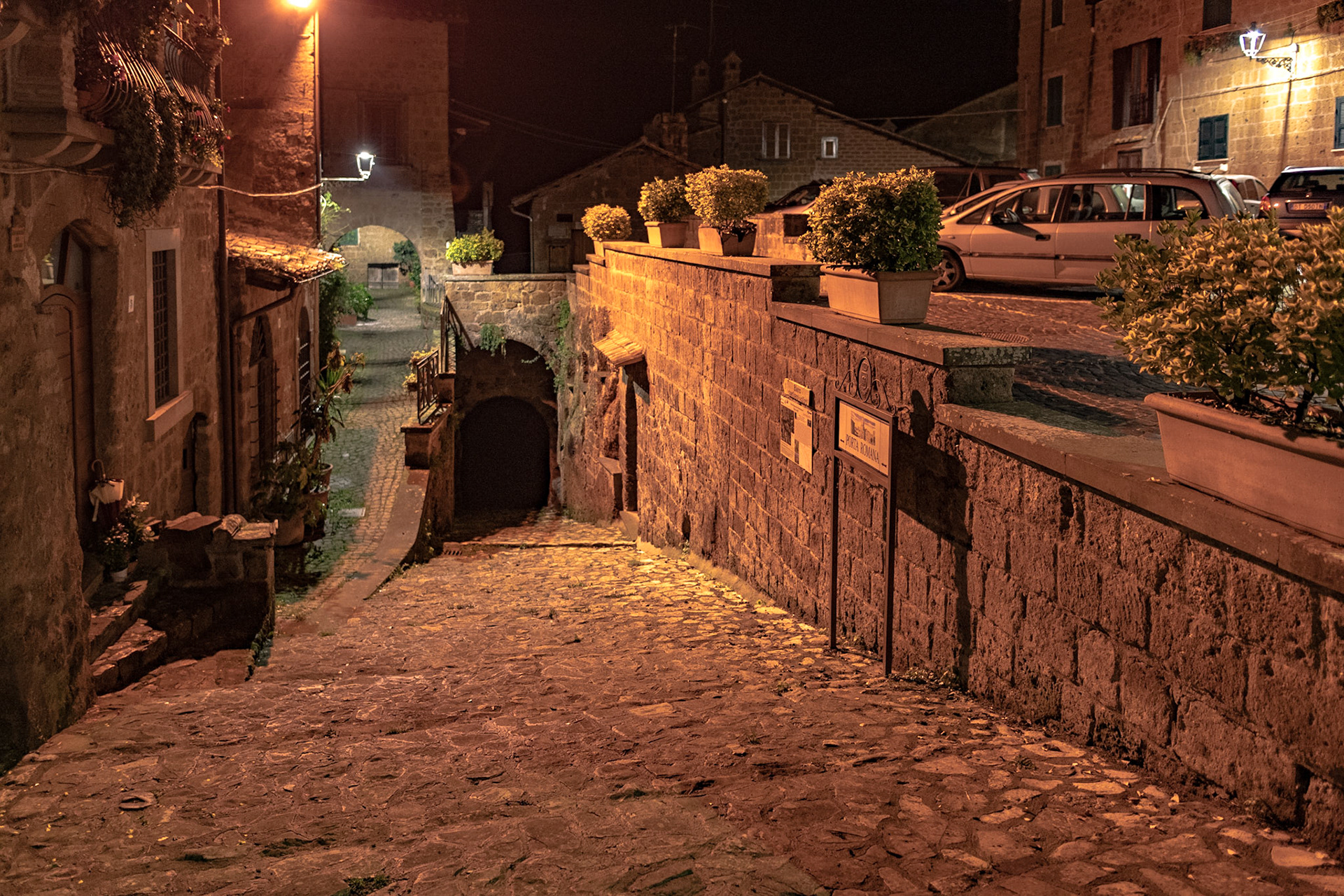 Porta Canale, a gate in the village walls