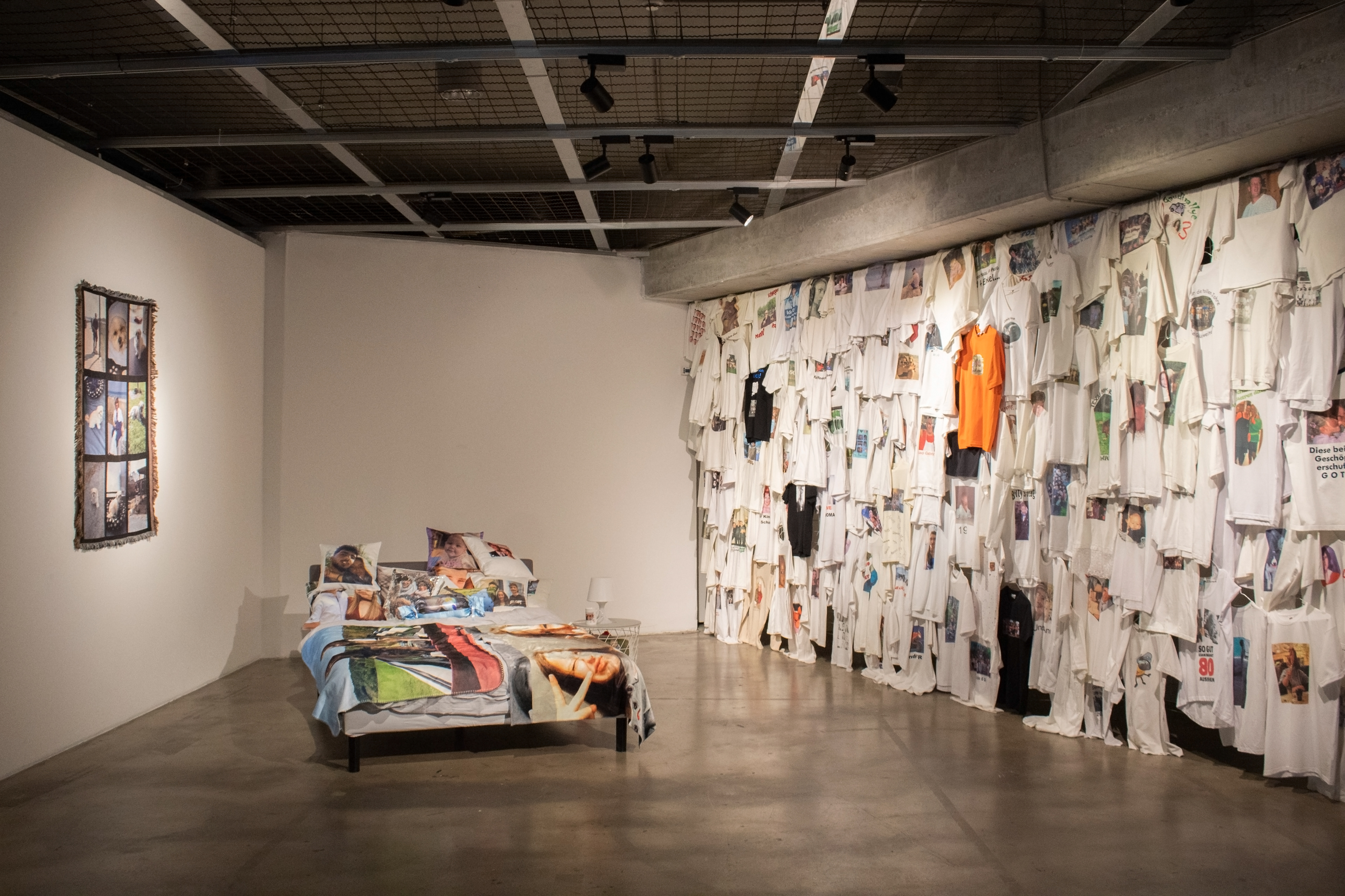 Rondo Sztuki, Katowice, Poland "Signal of kindness" photo by Paulina Winiarska