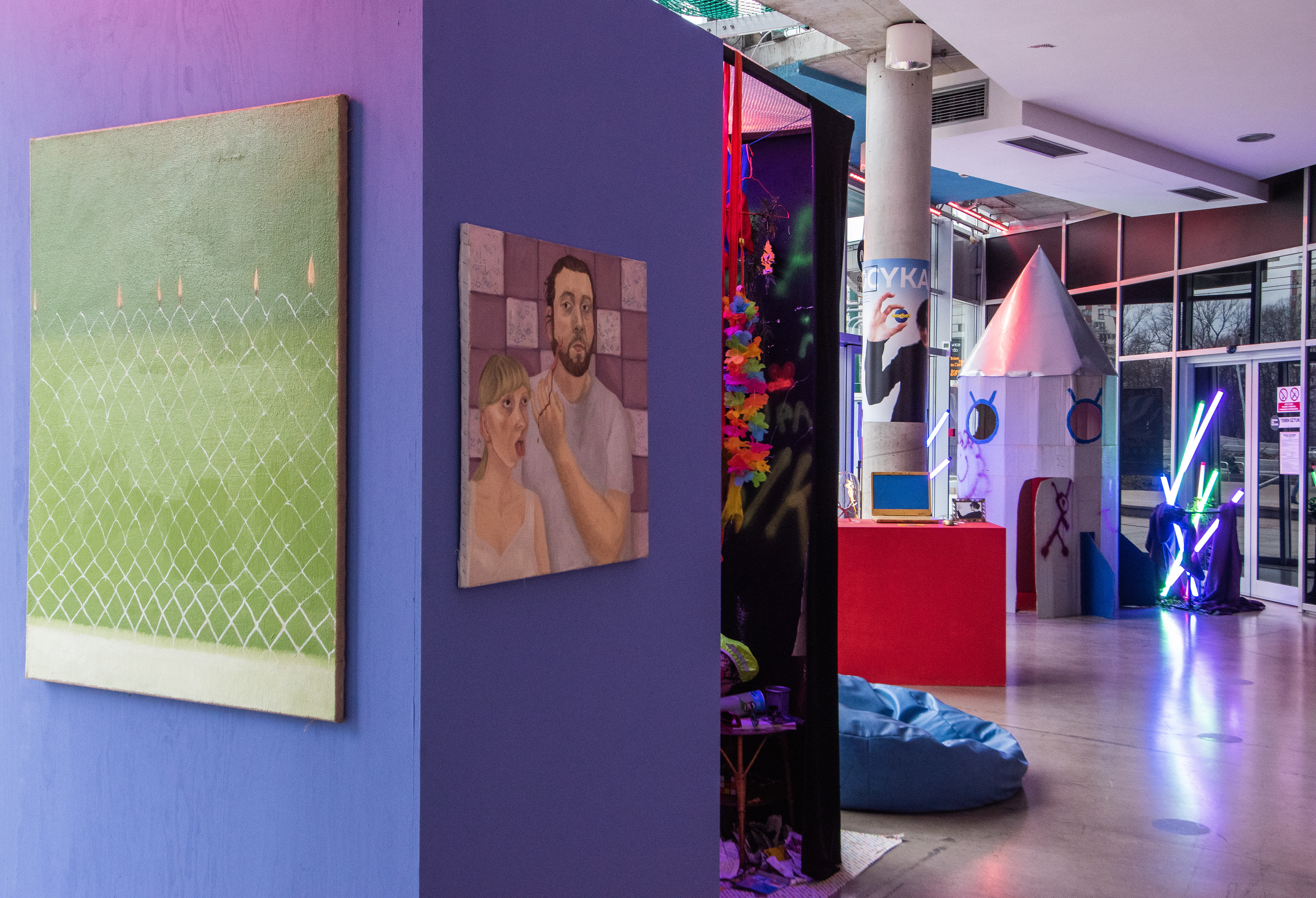 Exhibition "Room With a Feud" photo by Paulina Winiarska