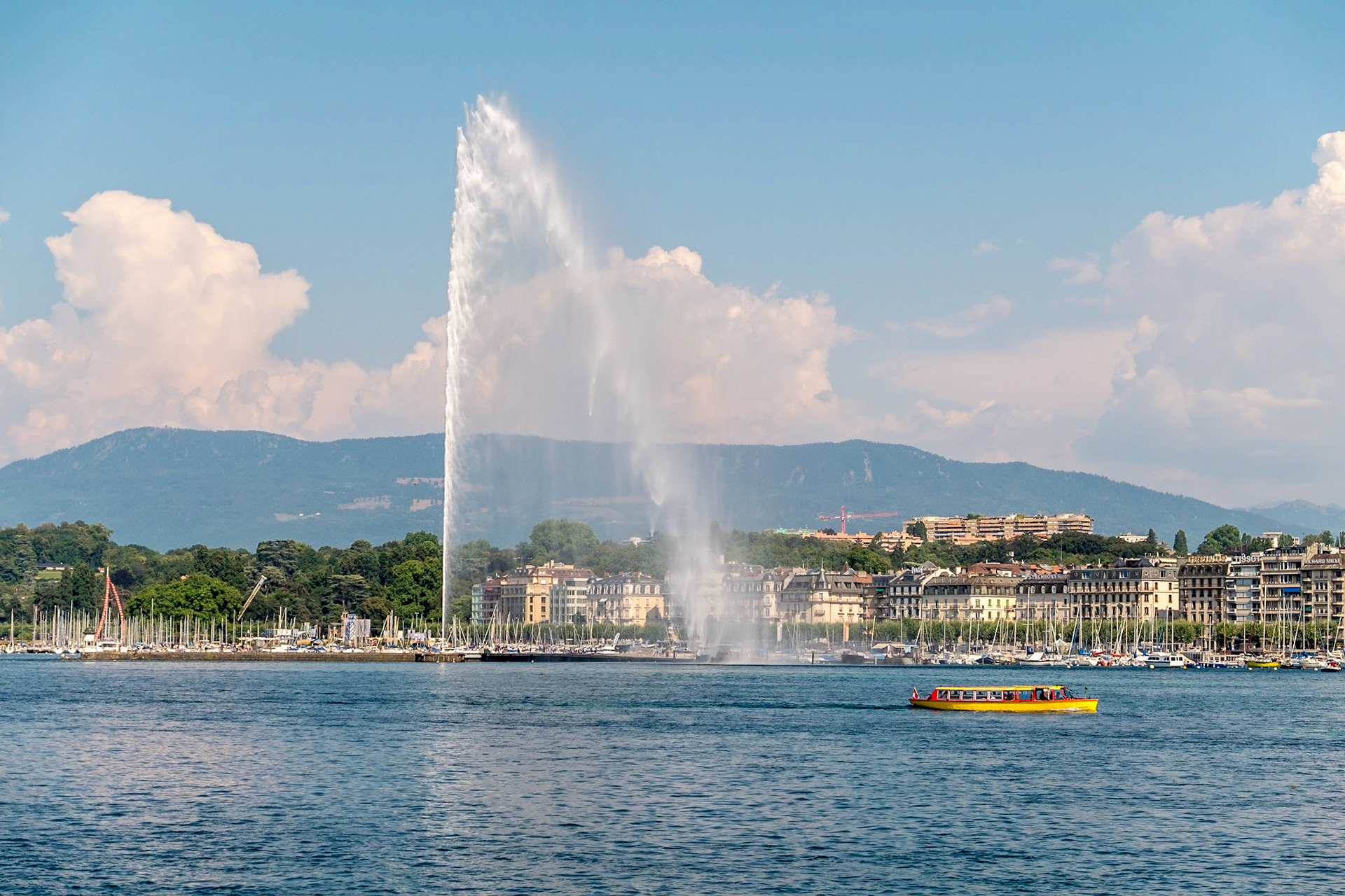 Jet d'Eau. Lac Léman. Genève