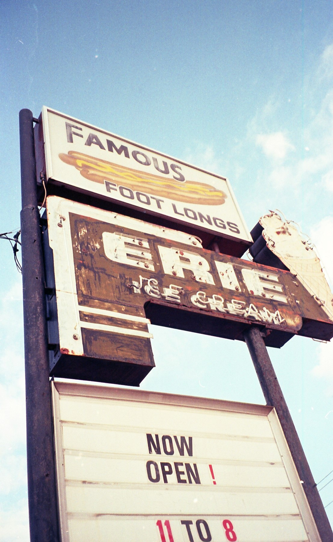 "Fort Erie Hot Dog" Shot by Sabrina Narzoles. 2022