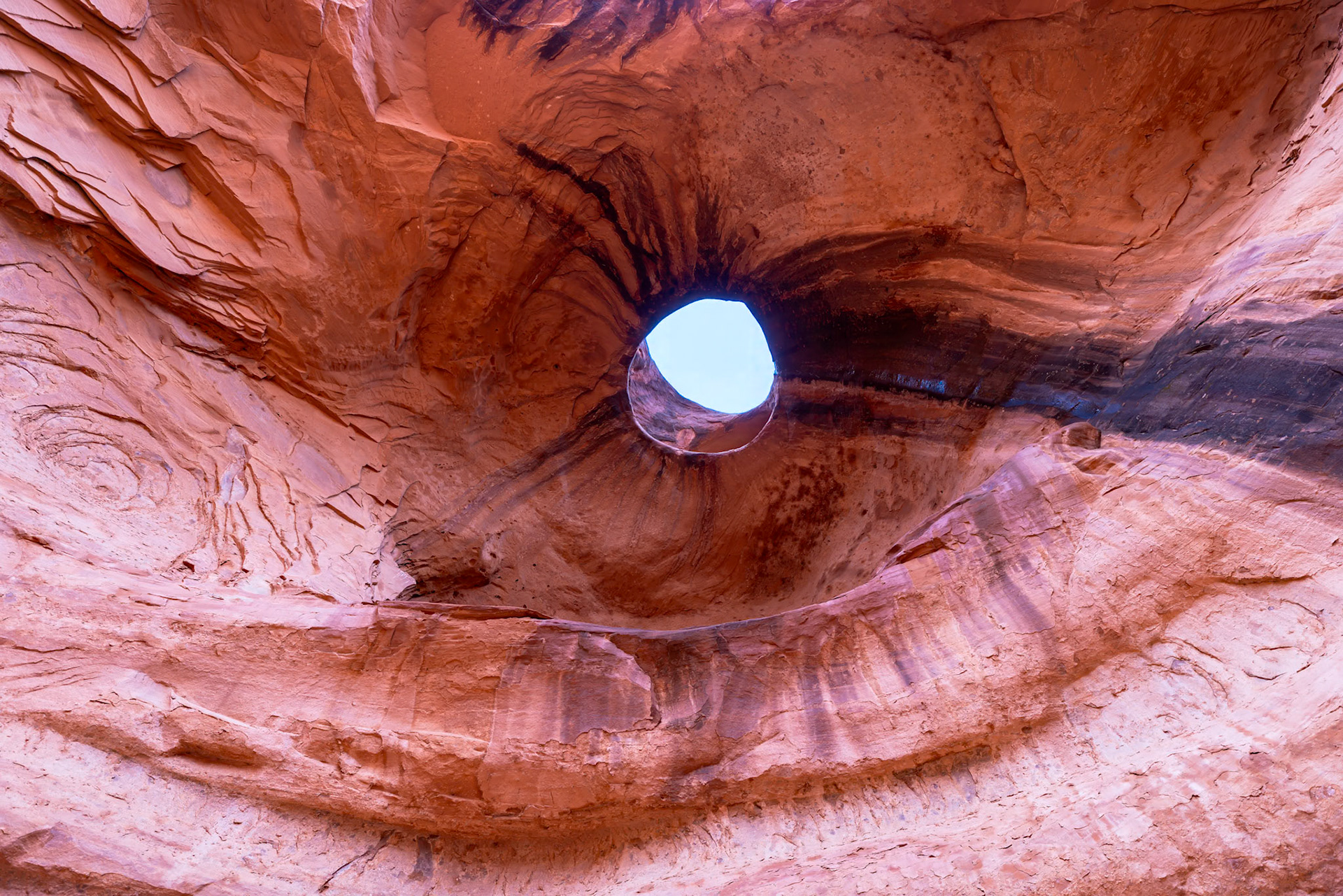 Big Hogan Arch, Mystery Valley