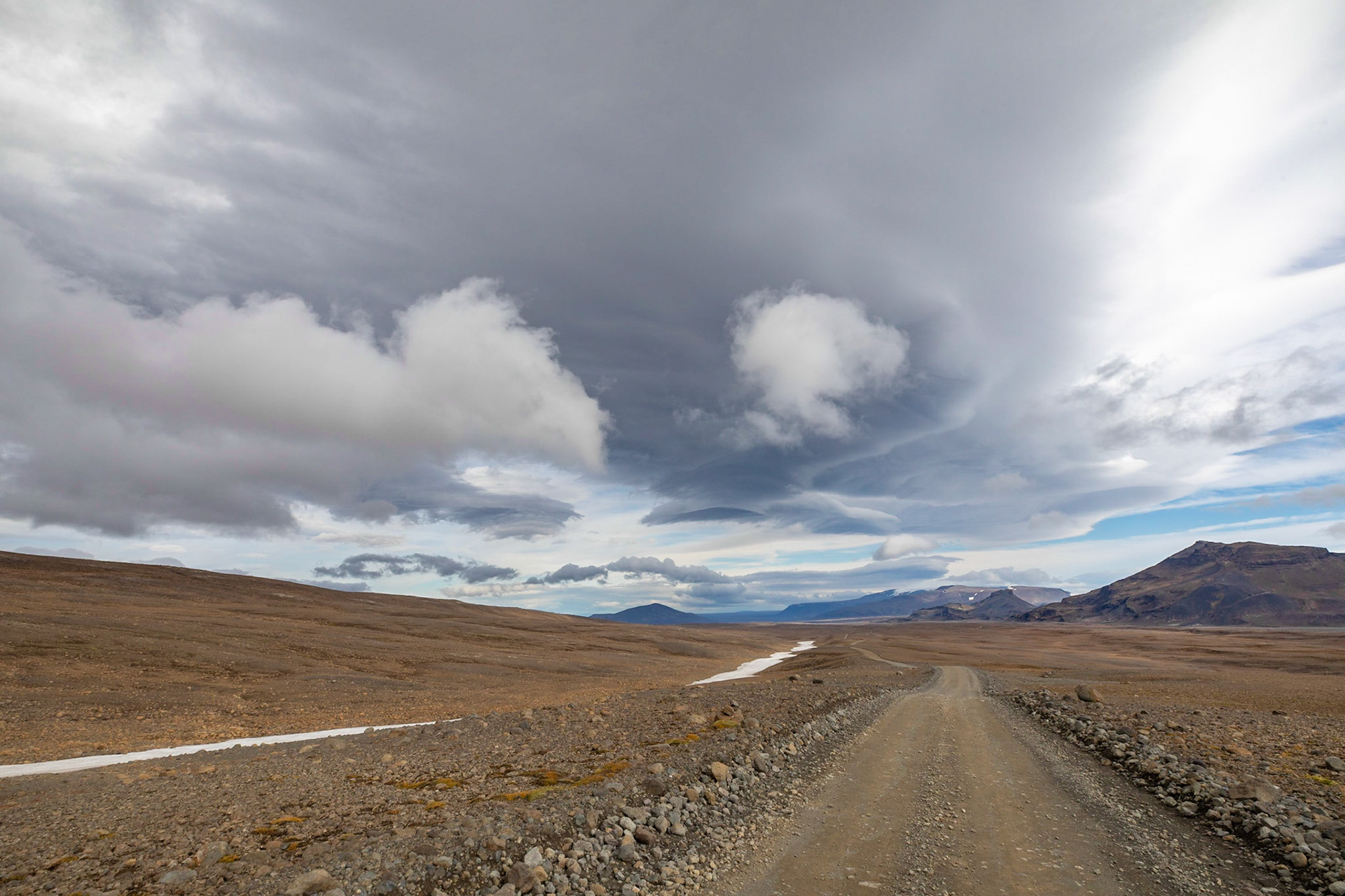 Kaldidalur Corridor (Rte 550); the Icelandic Highlands