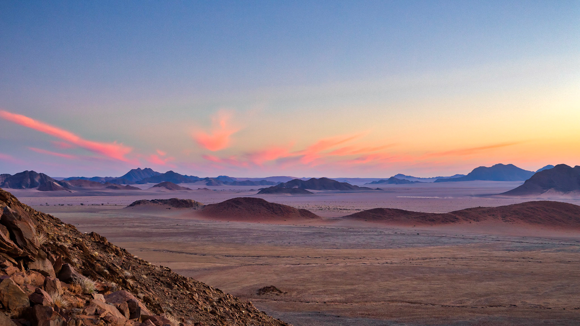 Sunset overlooking the Kulala Wilderness Reserve