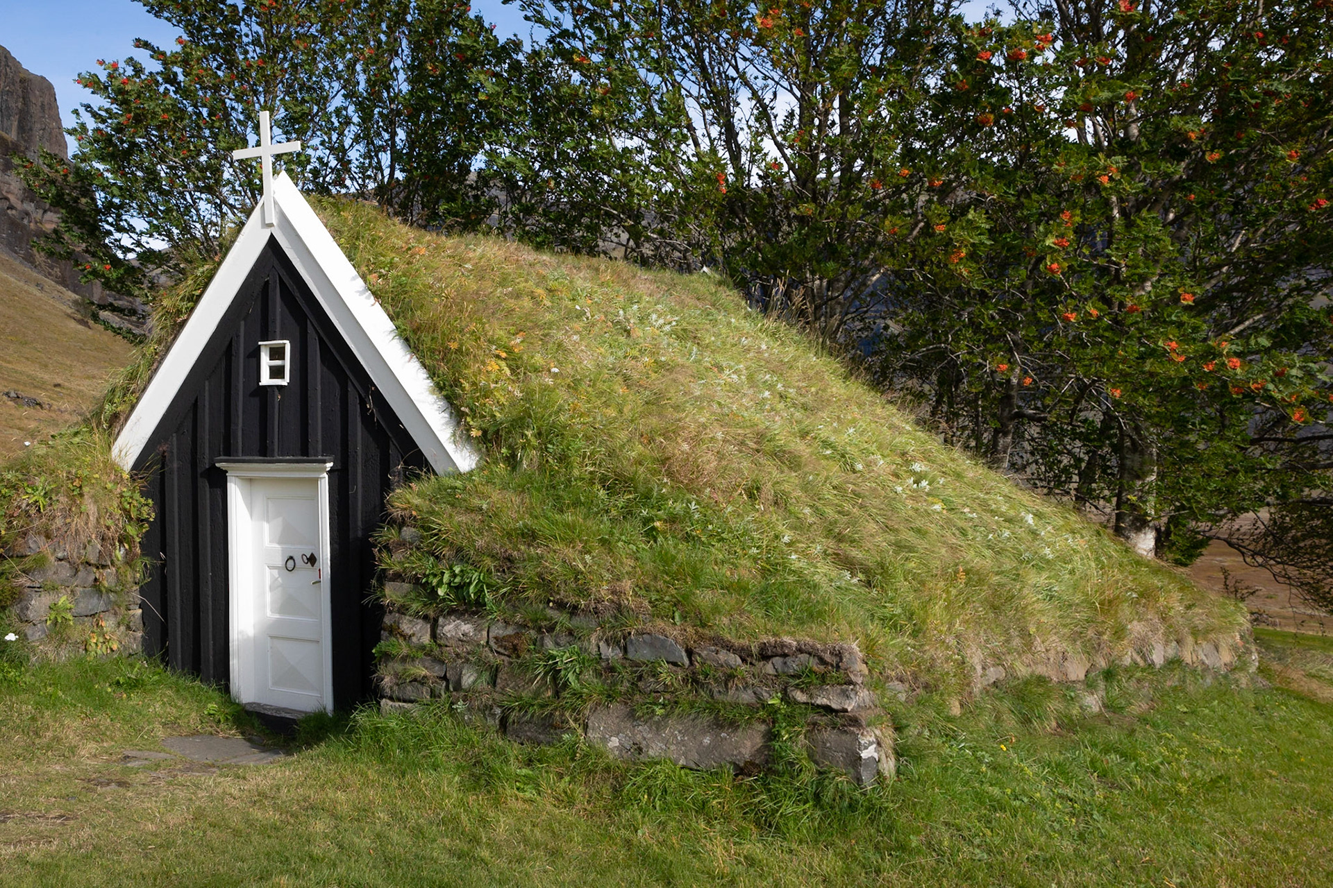 Turf Church at Nupsstadur (1657)