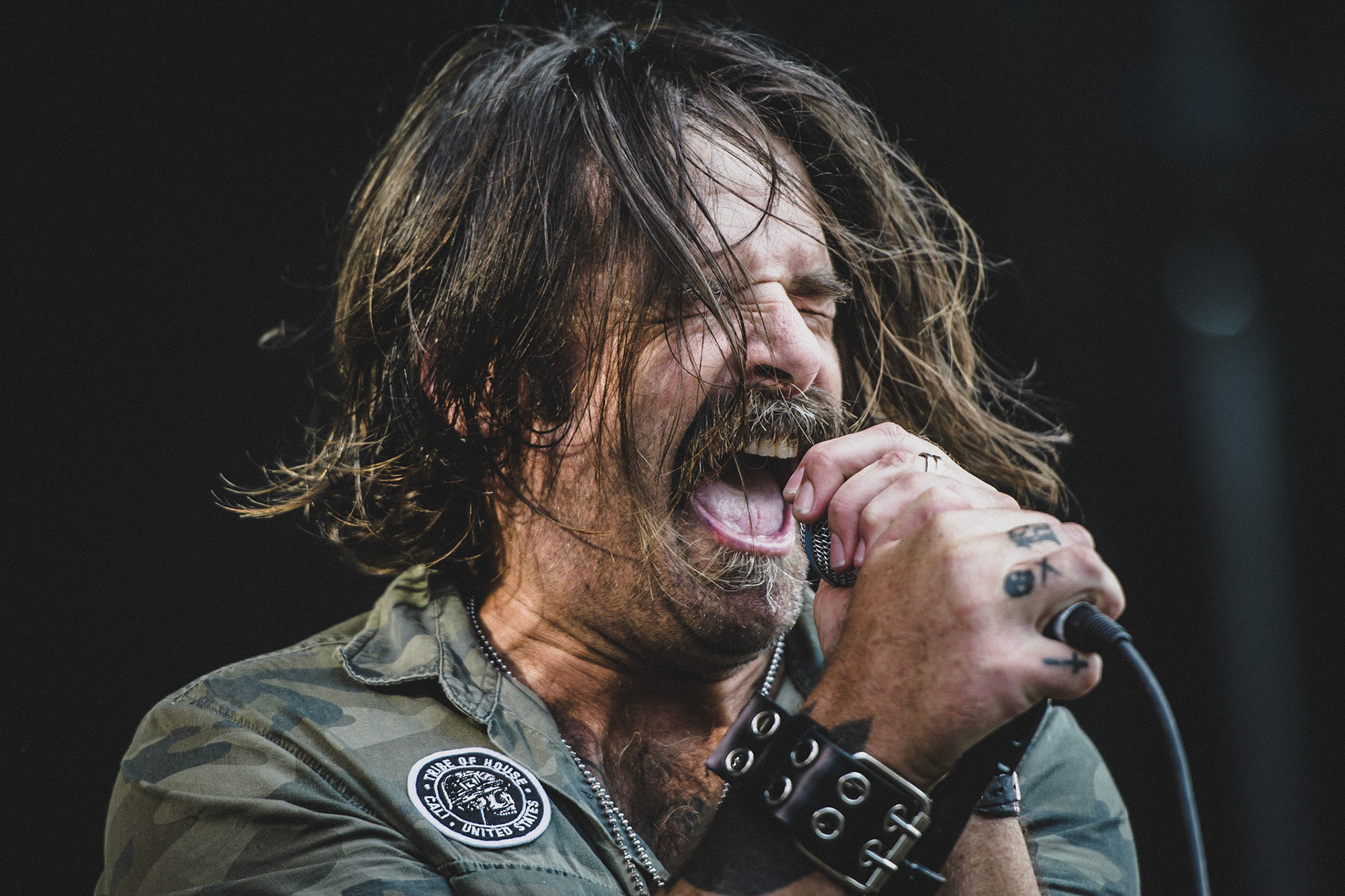 Booga Beazley - Head Like A Hole