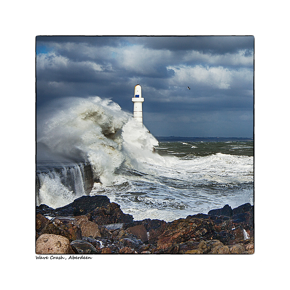 Wave Crash, Aberdeen