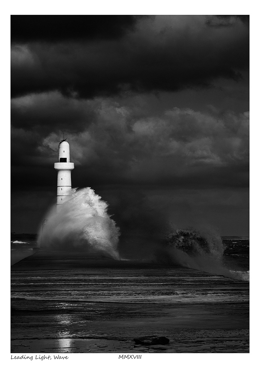 Leading Light, Wave (Aberdeen)