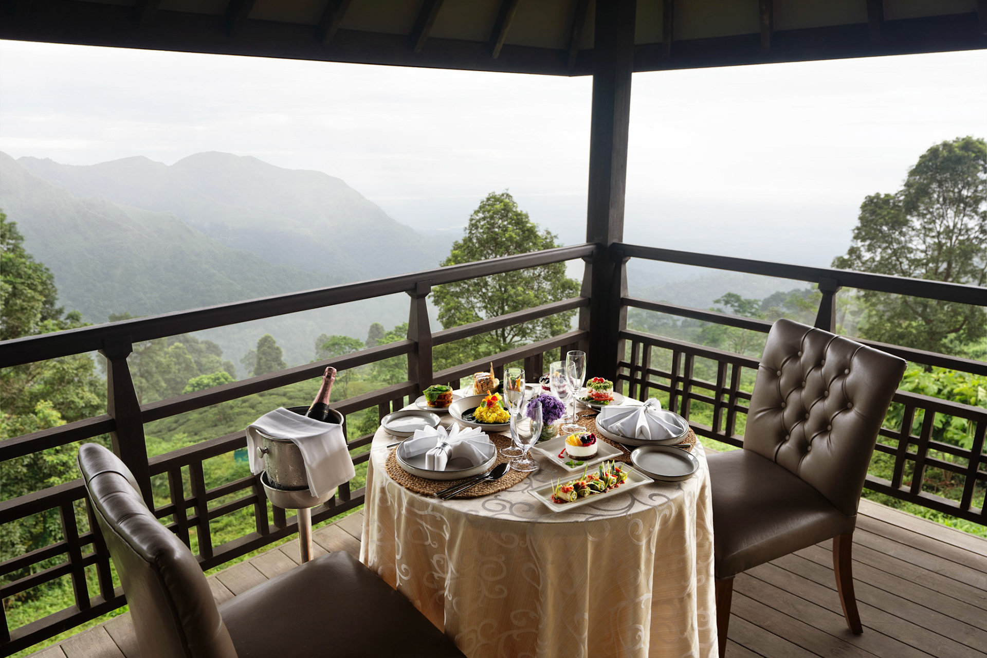Taj Chia Kutir Resort and Spa, Darjeeling