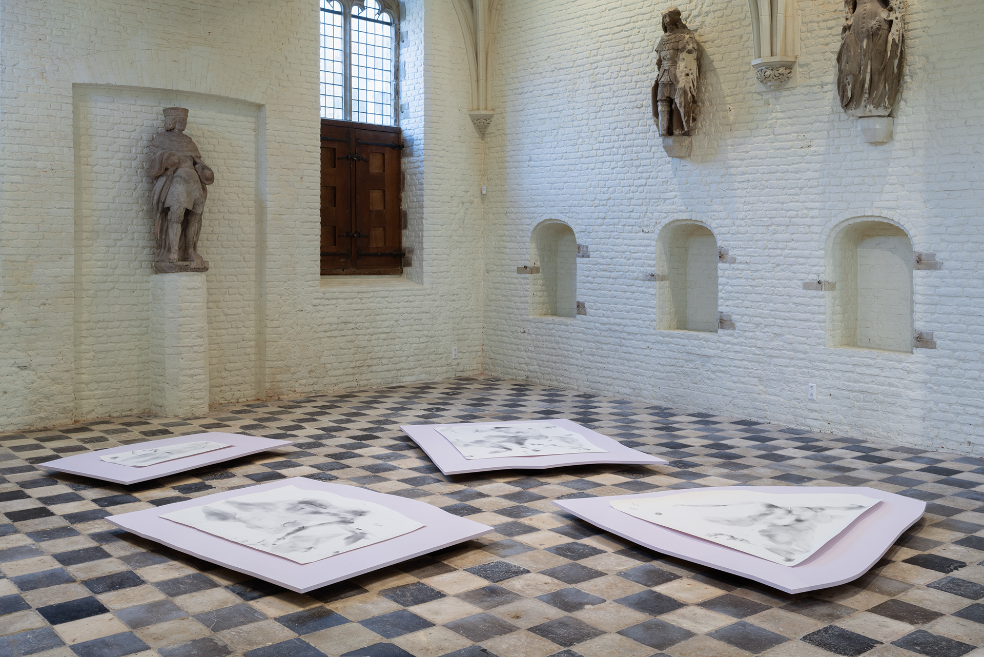 Body Prints ‘22-’23’, installation view Vleeshal 2024, photo Gunnar Meier 