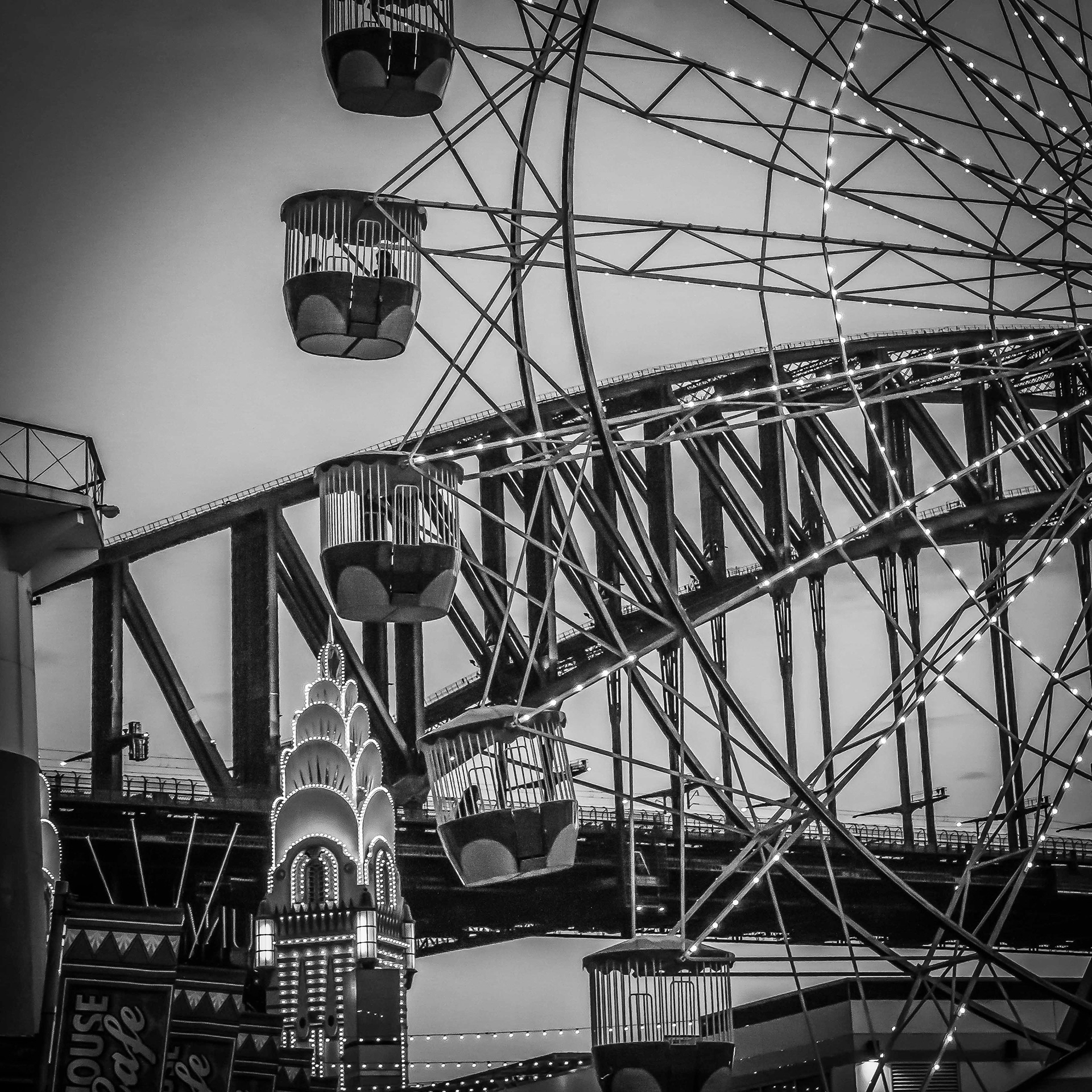 Luna Park & Sydney Harbour Bridge