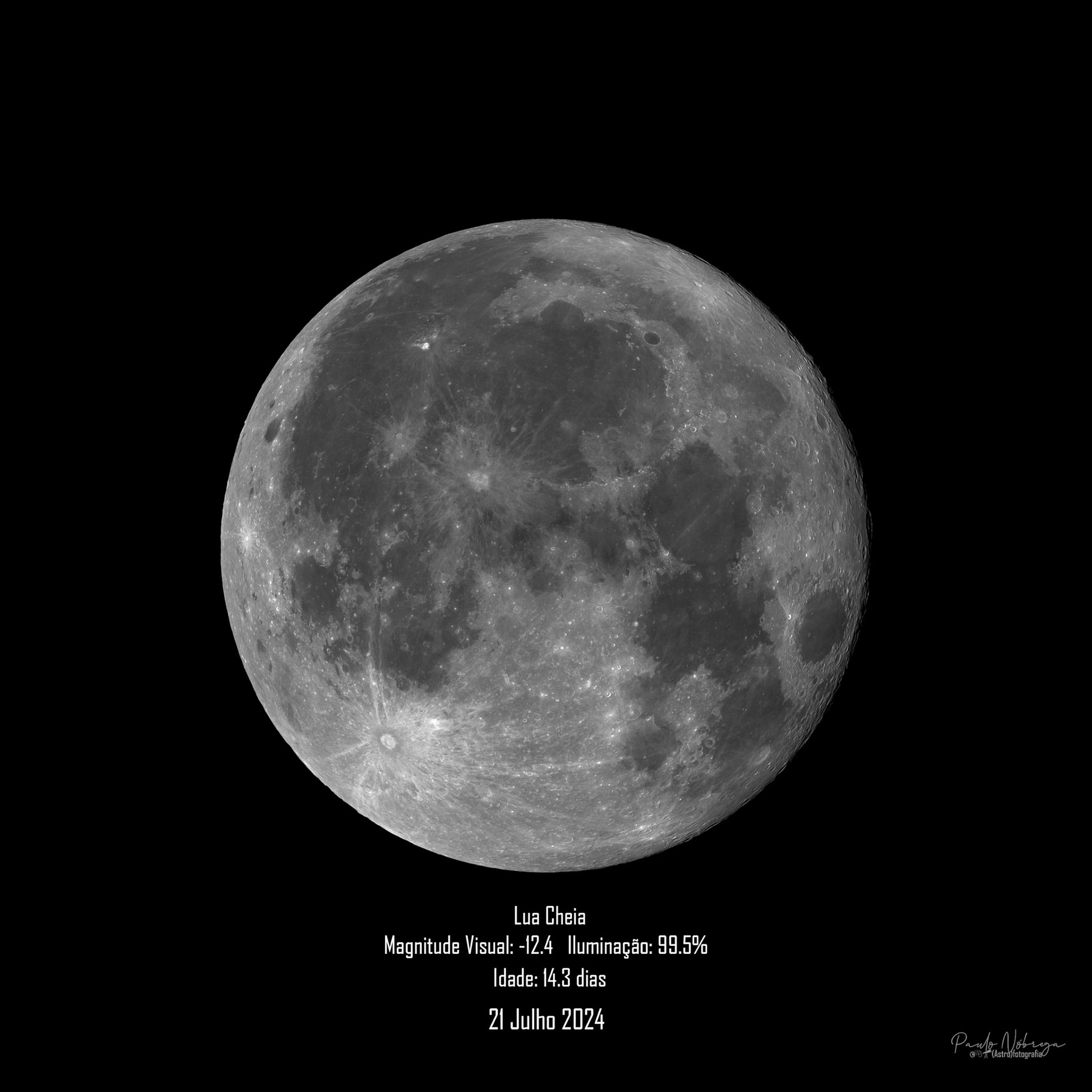 Full Moon (Buck Moon) — High-Resolution Lunar AstrophotographyHigh-contrast mosaic of the Full Moon, captured at roughly 384,400 km from Earth. The direct overhead solar illumination reveals prominent ray systems emanating from Tycho and Copernicus craters, contrasted against the dark volcanic basalt plains of the lunar maria.