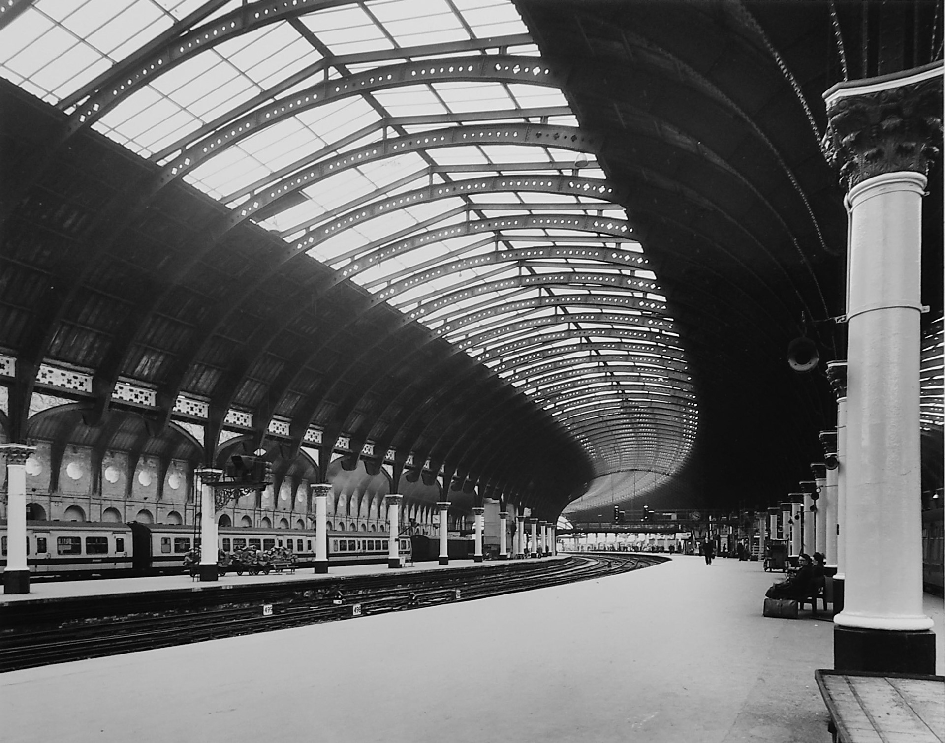 A F Kersting : York Railway Station 3/5/1979