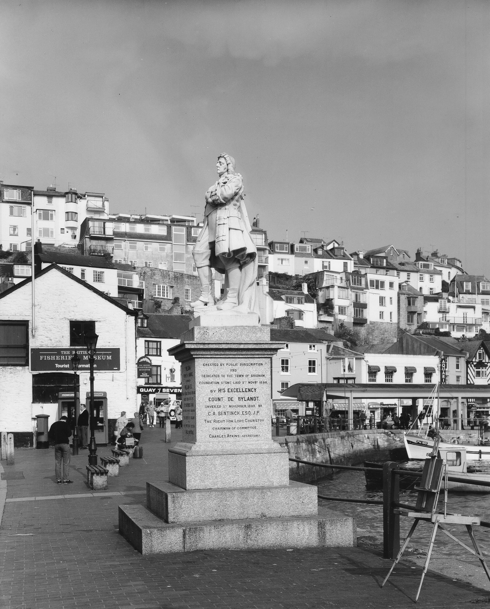 A F Kersting: Brixham statue of William 3rd 4/4/1988