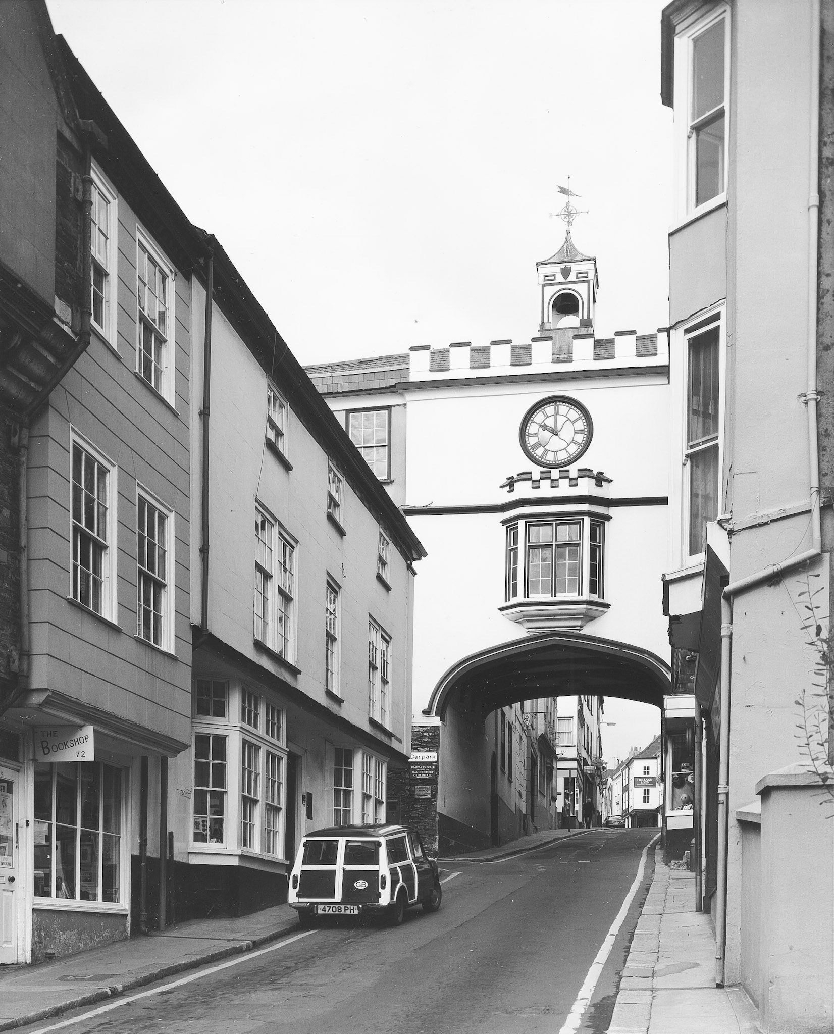 A F Kersting: Totnes gate &amp; high street 24/7/1978