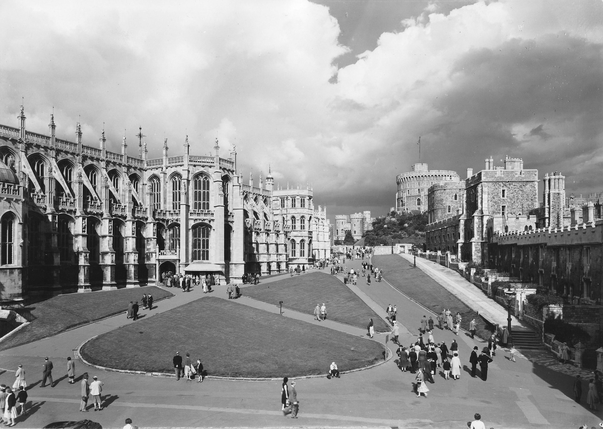 A F Kersting : the courtyard 29/8/1956