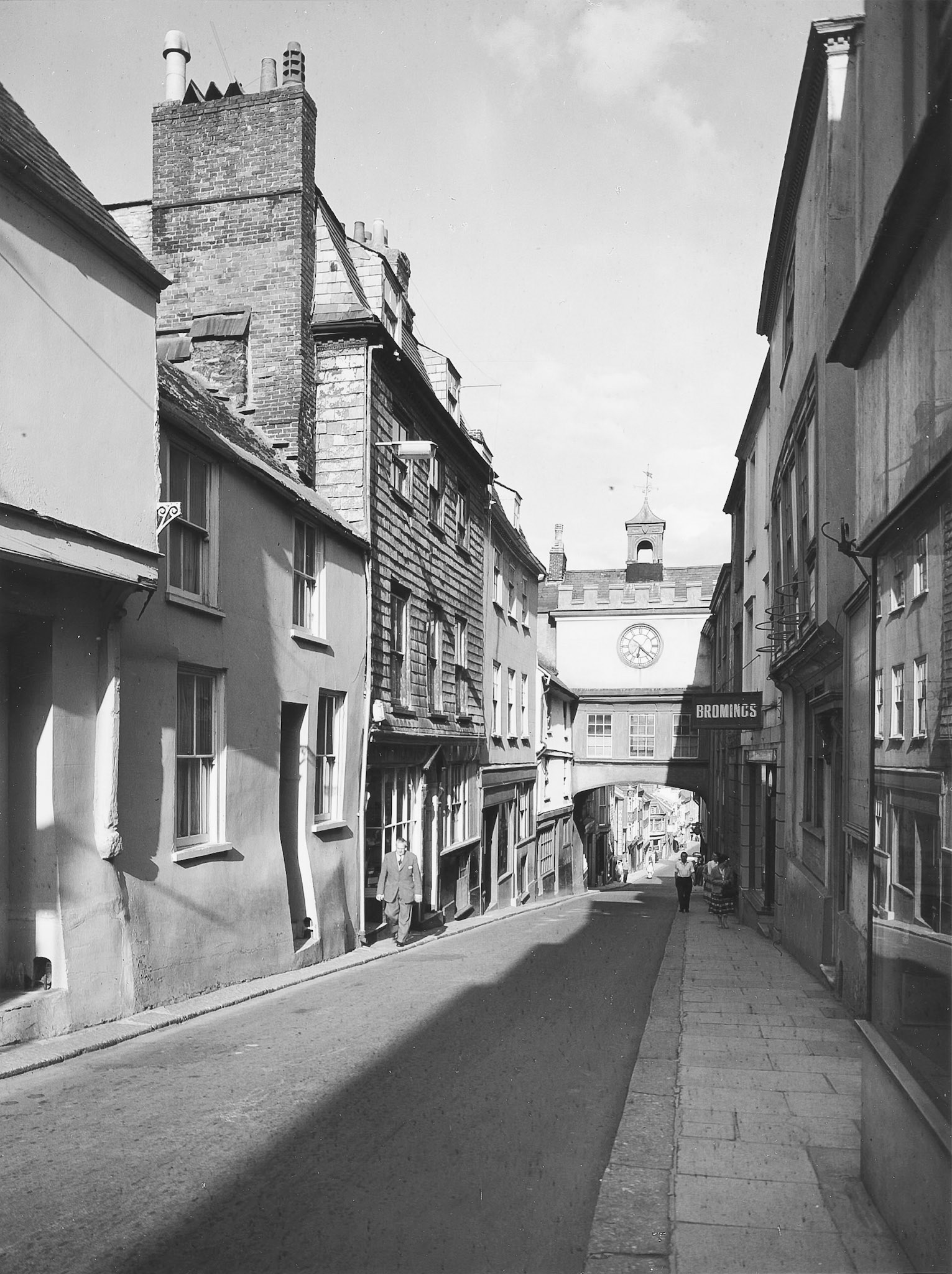 A F Kersting: Totnes gateway &amp; clock 9/7/1958