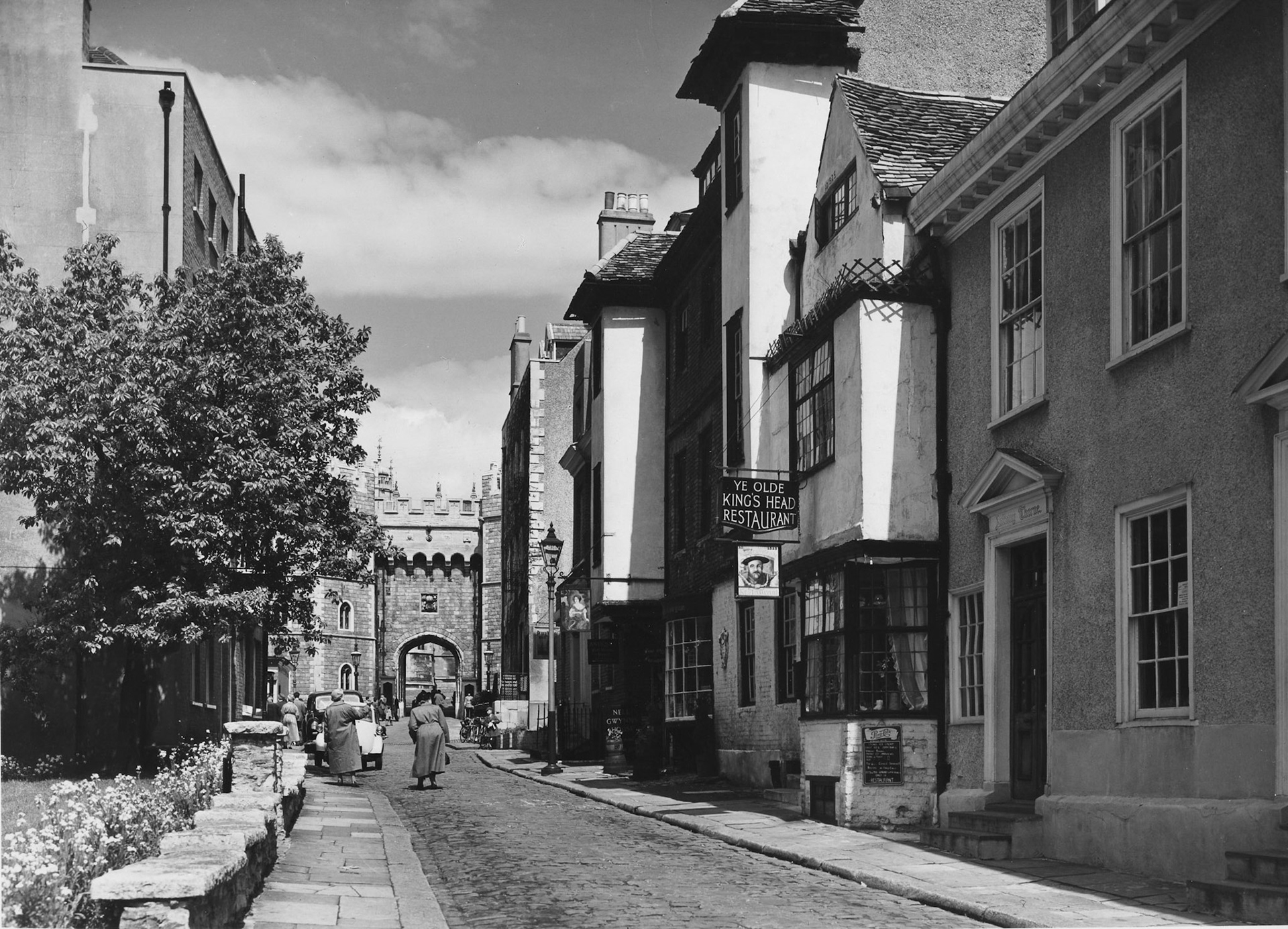 A F Kersting : castle from castle St 19/5/1957