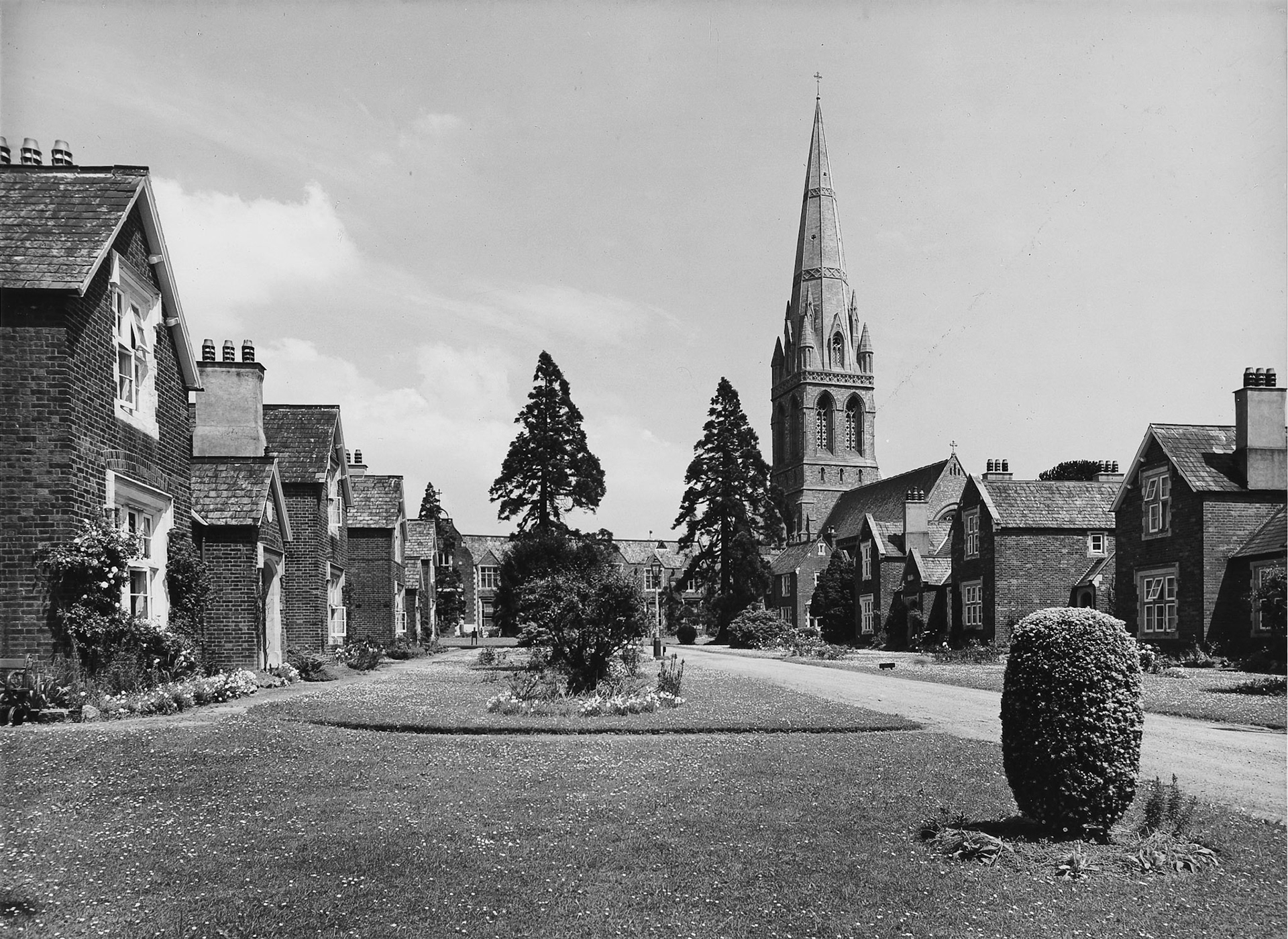 A F Kersting: Baptist trust free cottages 12/6/1952