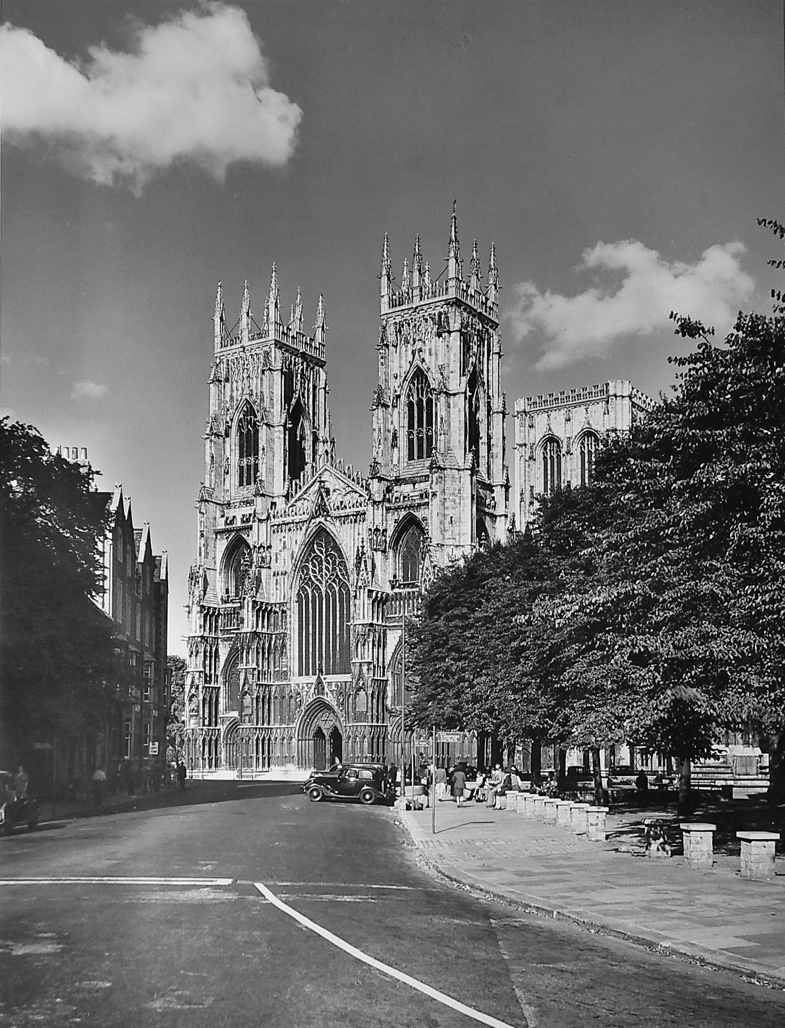 A F Kersting : York Minster from the SW 24/8/1947