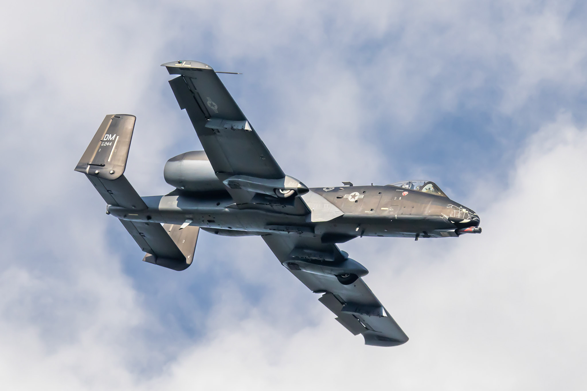 The A10 Demo Team diving into show center for a CAS run