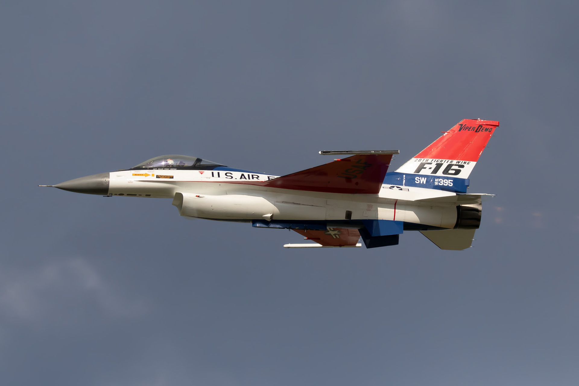 Special 50th anniversary livery for the F16