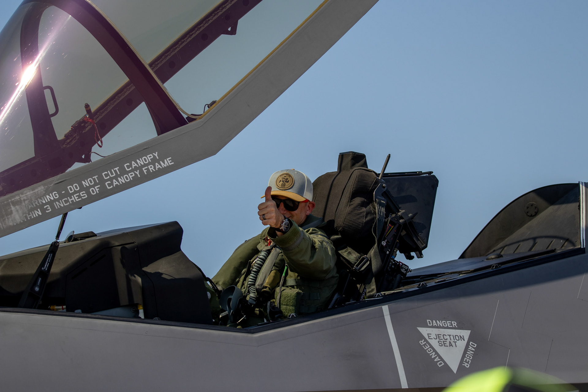 A F35 pilot appreciating the love after his arrival