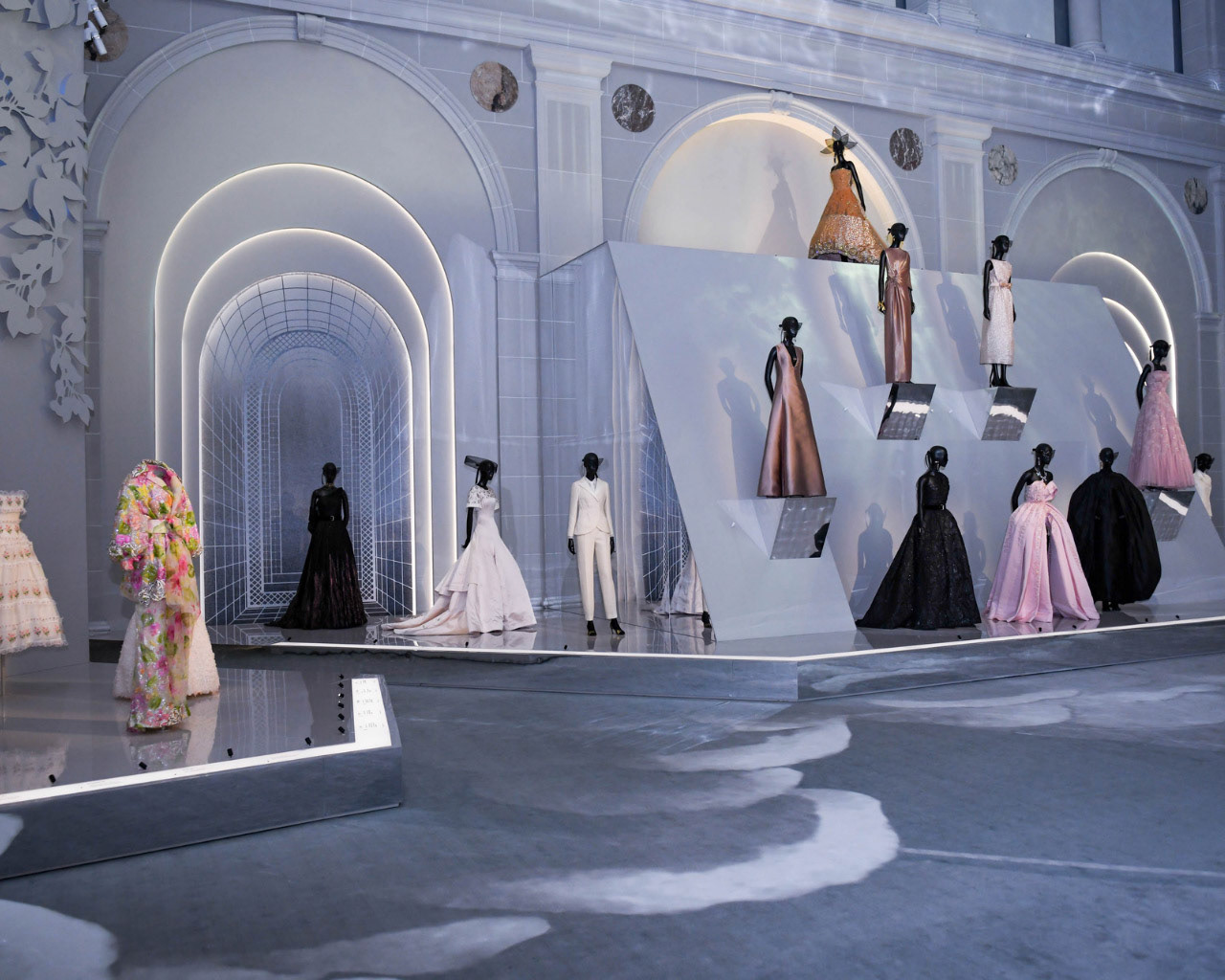 dior-exhibition-brooklyn-museum
